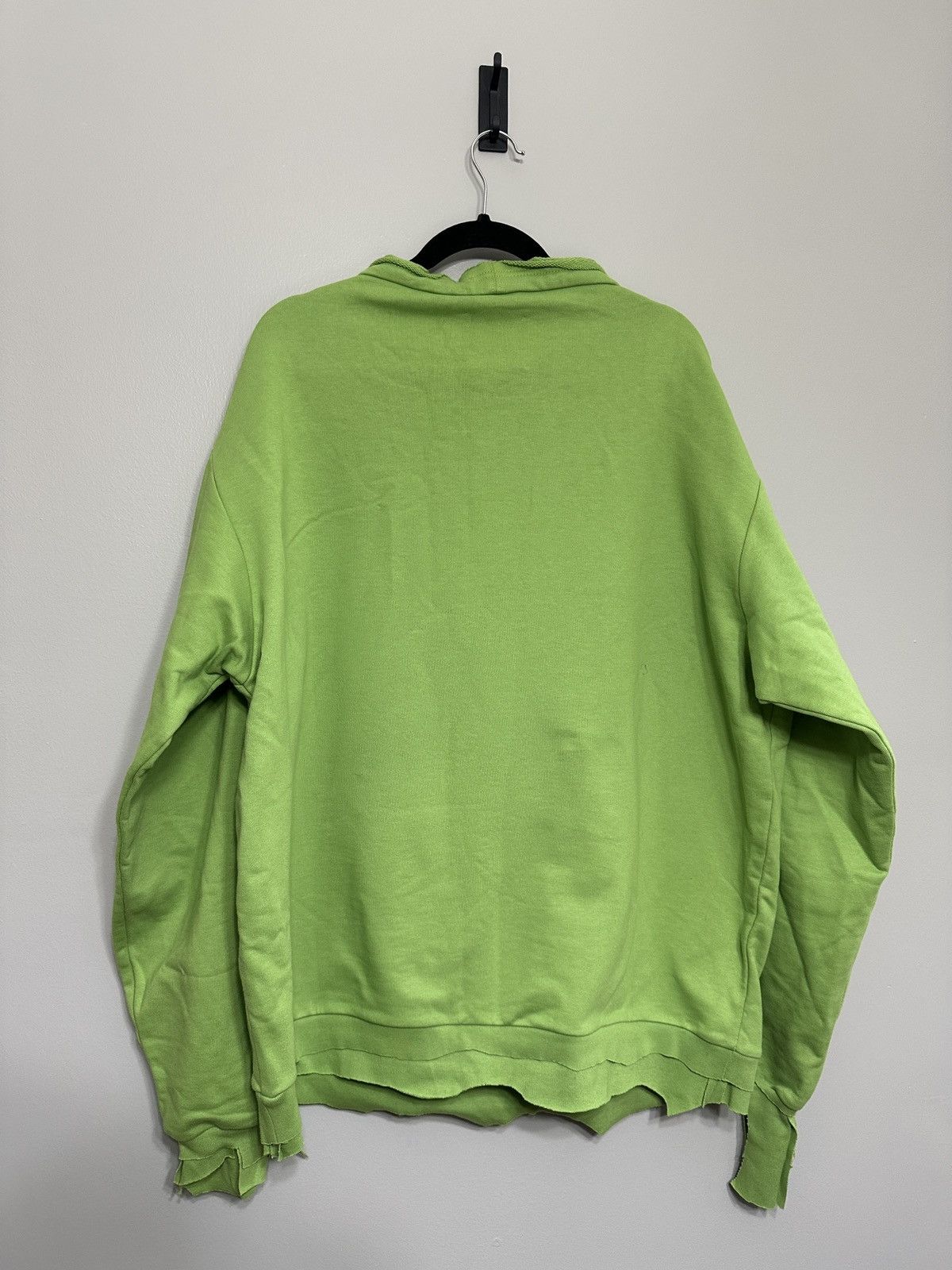 Marni MARNI EMBROIDERED DISTRESSED SWEATSHIRT Size US L / EU 52-54 / 3 - 2 Thumbnail