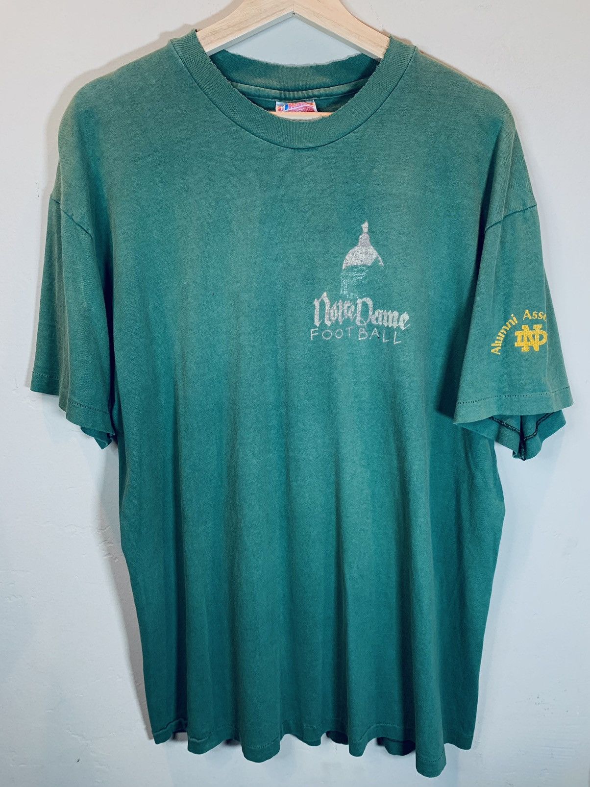 Vintage *RARE* Vintage Notre Dame Football Faded Single Stitch Shirt Size US XL / EU 56 / 4 - 2 Thumbnail