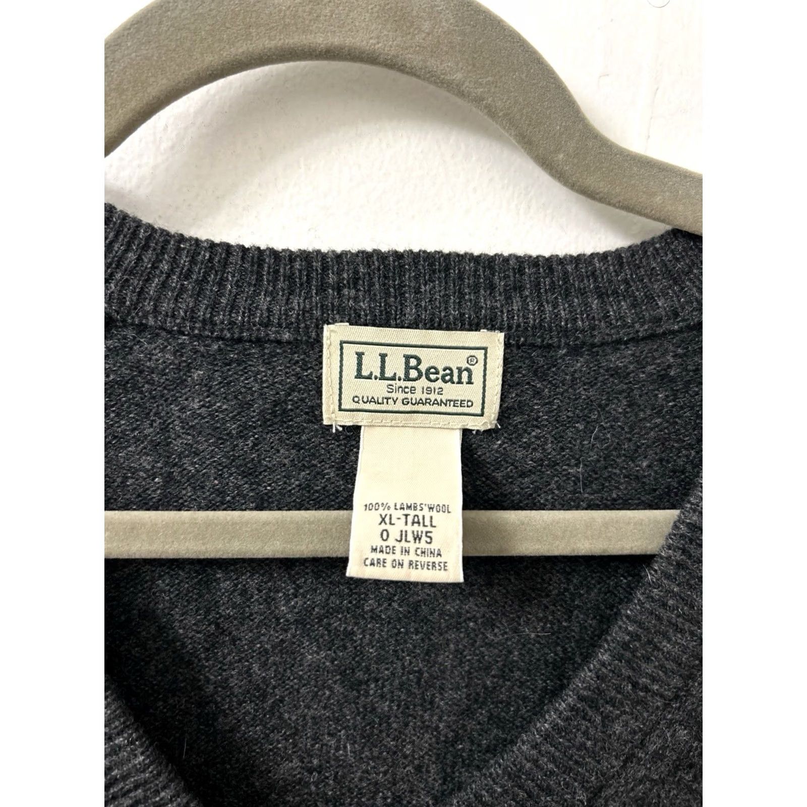 Vintage VINTAGE is not applicable here. I cannot produce the requested title. Size US XL / EU 56 / 4 - 5 Thumbnail