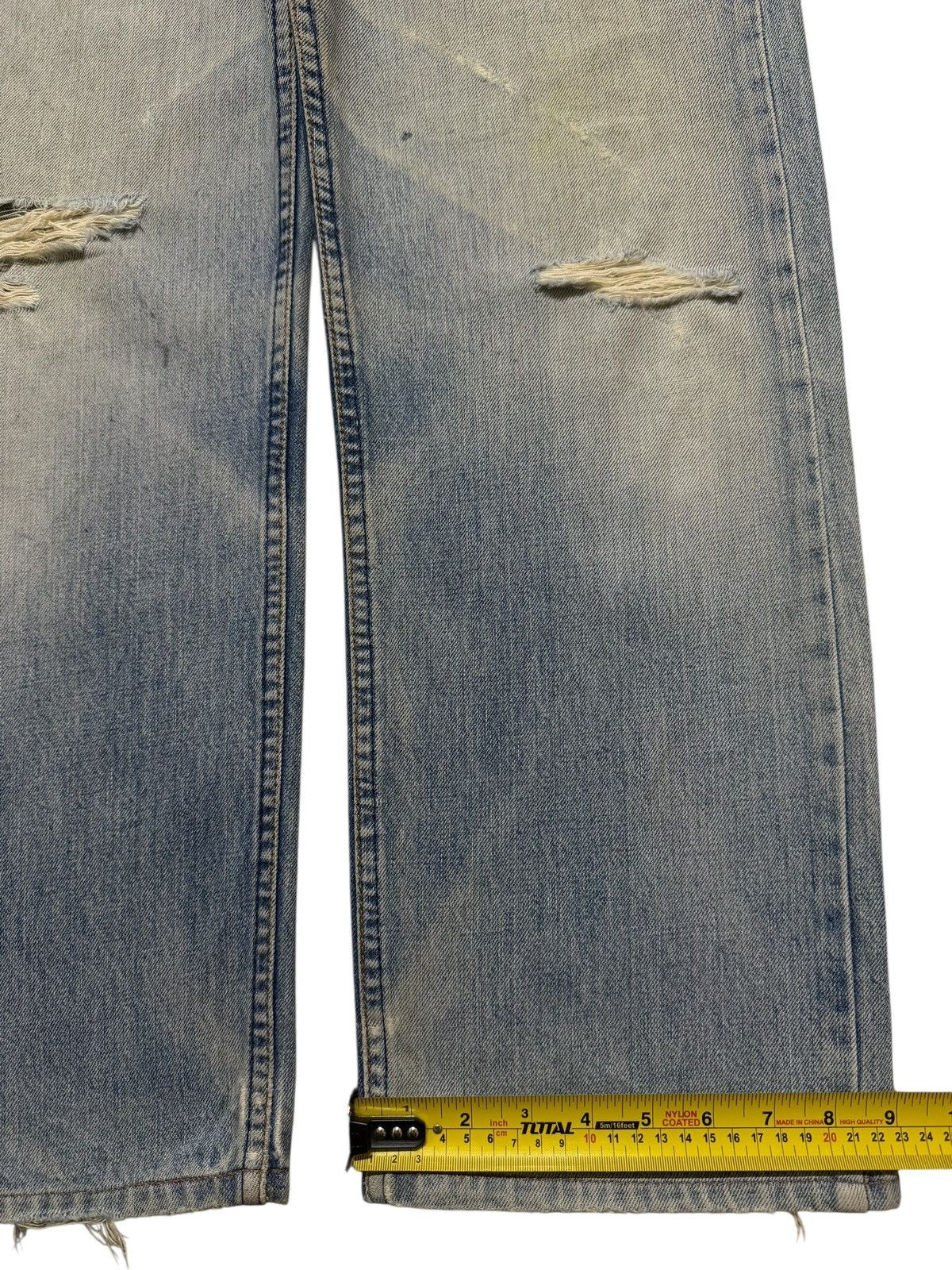Levi's Vintage Clothing Vintage Y2K Levis 509 Blue Faded Distressed Wide Leg Baggy Size US 31 - 14 Thumbnail