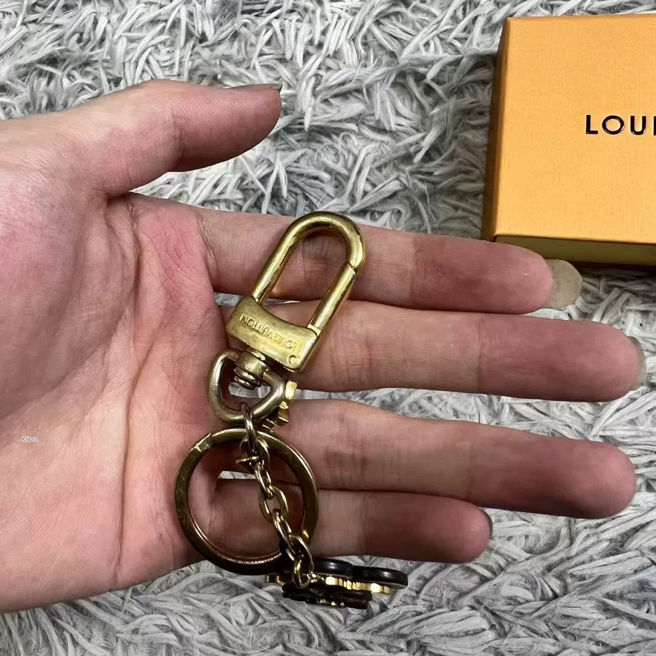 Louis Vuitton Louis Vuitton Monogram Keychain Size ONE SIZE - 2 Thumbnail