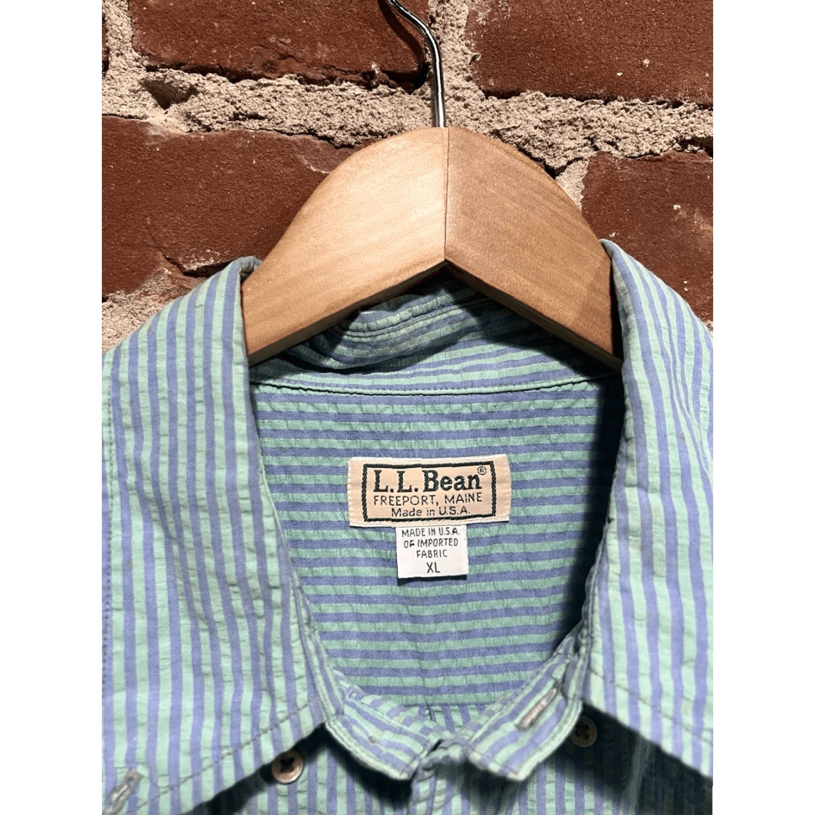 Vintage VINTAGE L.L.Bean Shirt Mens XL Blue Striped Short Sleeve Button-Up MENS XL Blue Striped 90s Concert Event? Size US XL / EU 56 / 4 - 3 Thumbnail