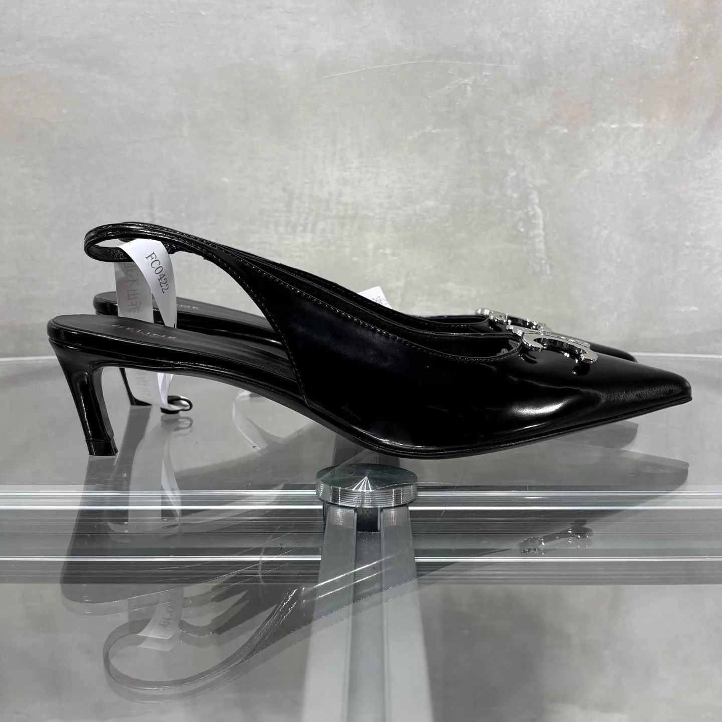 Celine CELINE Triomphe Patent Leather 5cm Heel Pumps Size 38 New Size US 7.5 / IT 37.5 - 4 Thumbnail