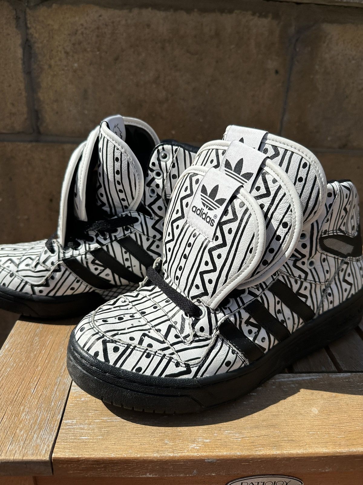 adidas gazelle silver green womens South Park x Adidas Campus 80s "Towelie"