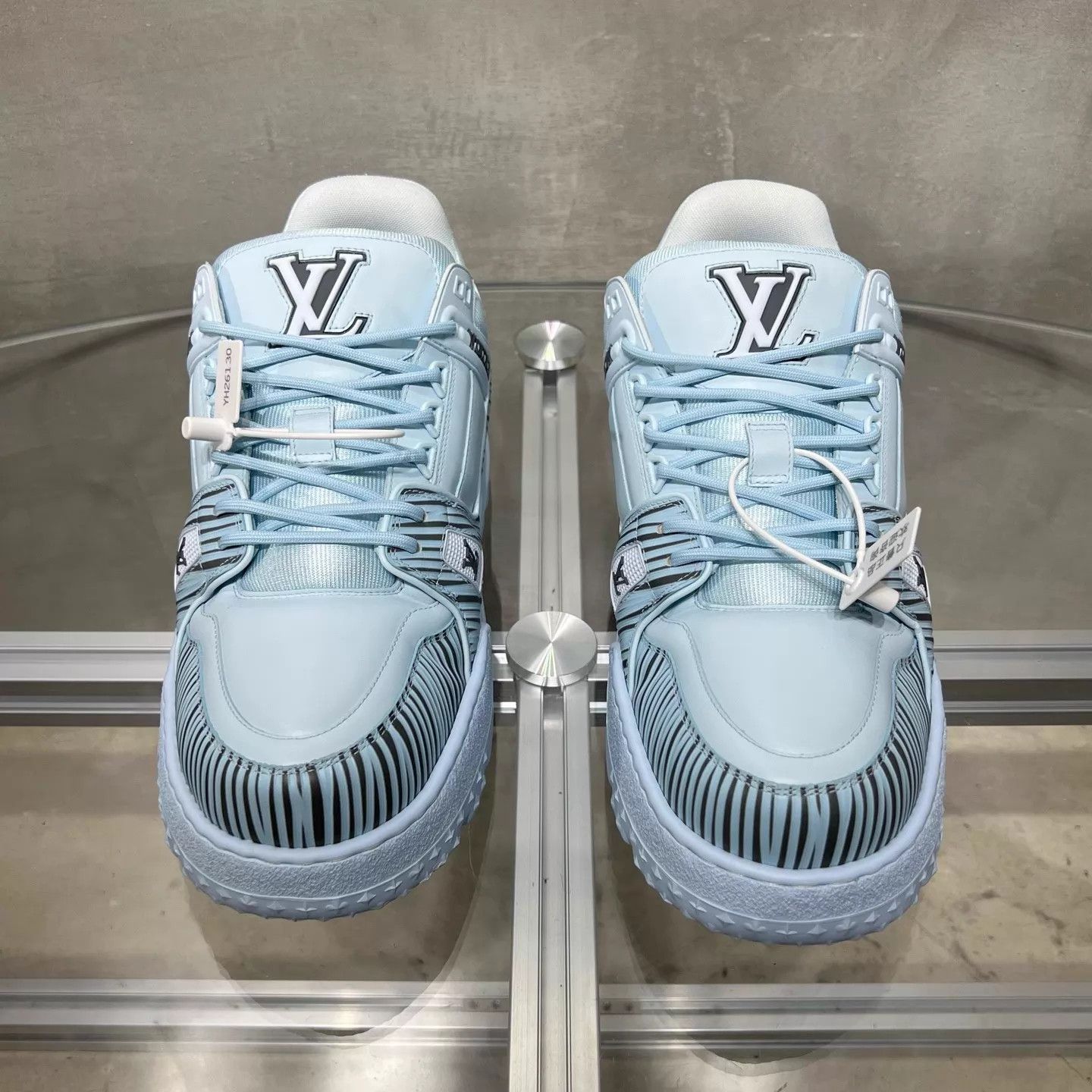 Louis Vuitton LV Trainer Maxi Blue UK9.5/43.5 Size US 10.5 / EU 43-44 - 1 Thumbnail