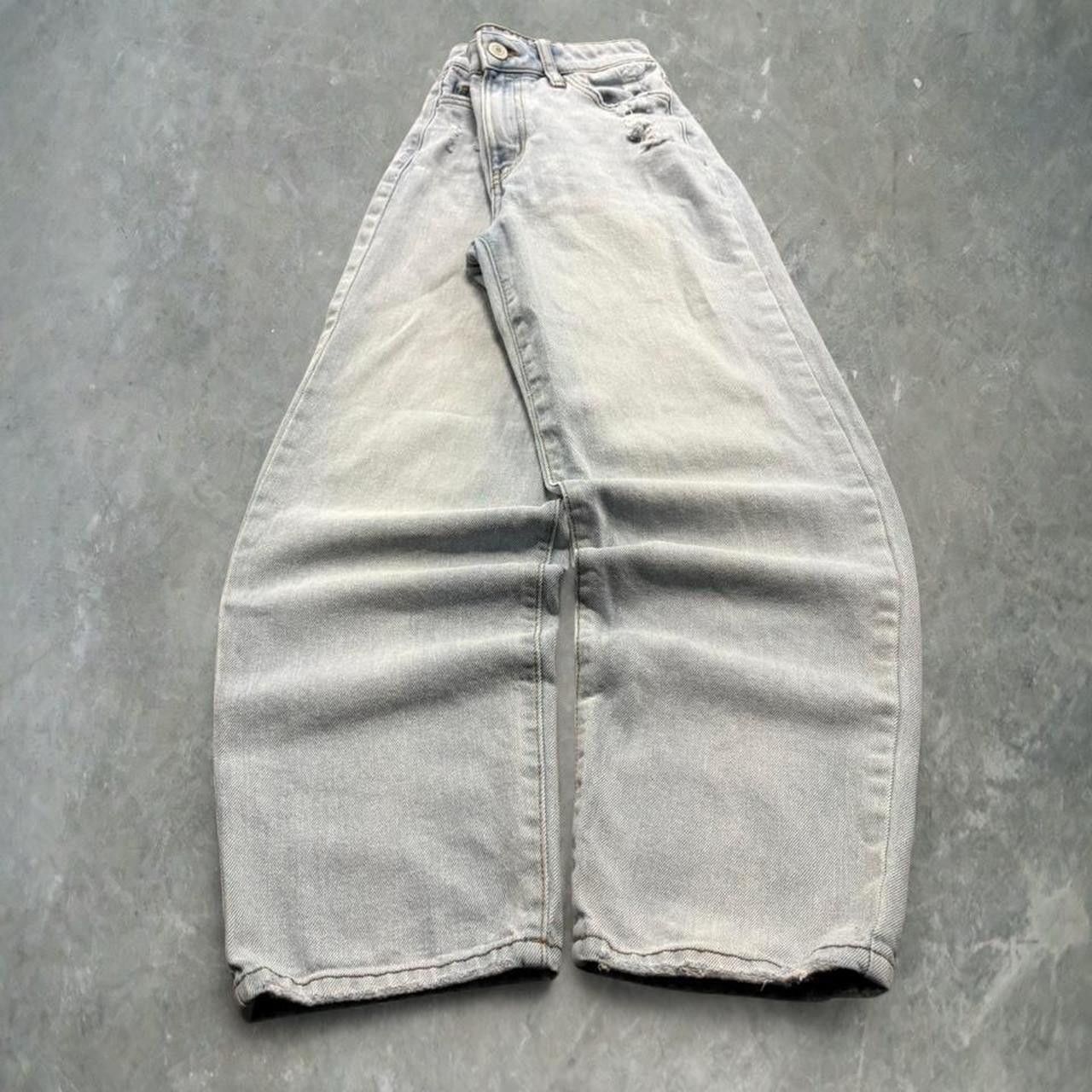 Vintage Crazy Vintage Y2K/2000s Baggy Skater Light Wash Denim Jeans! Size US 26 / EU 42 - 1 Thumbnail