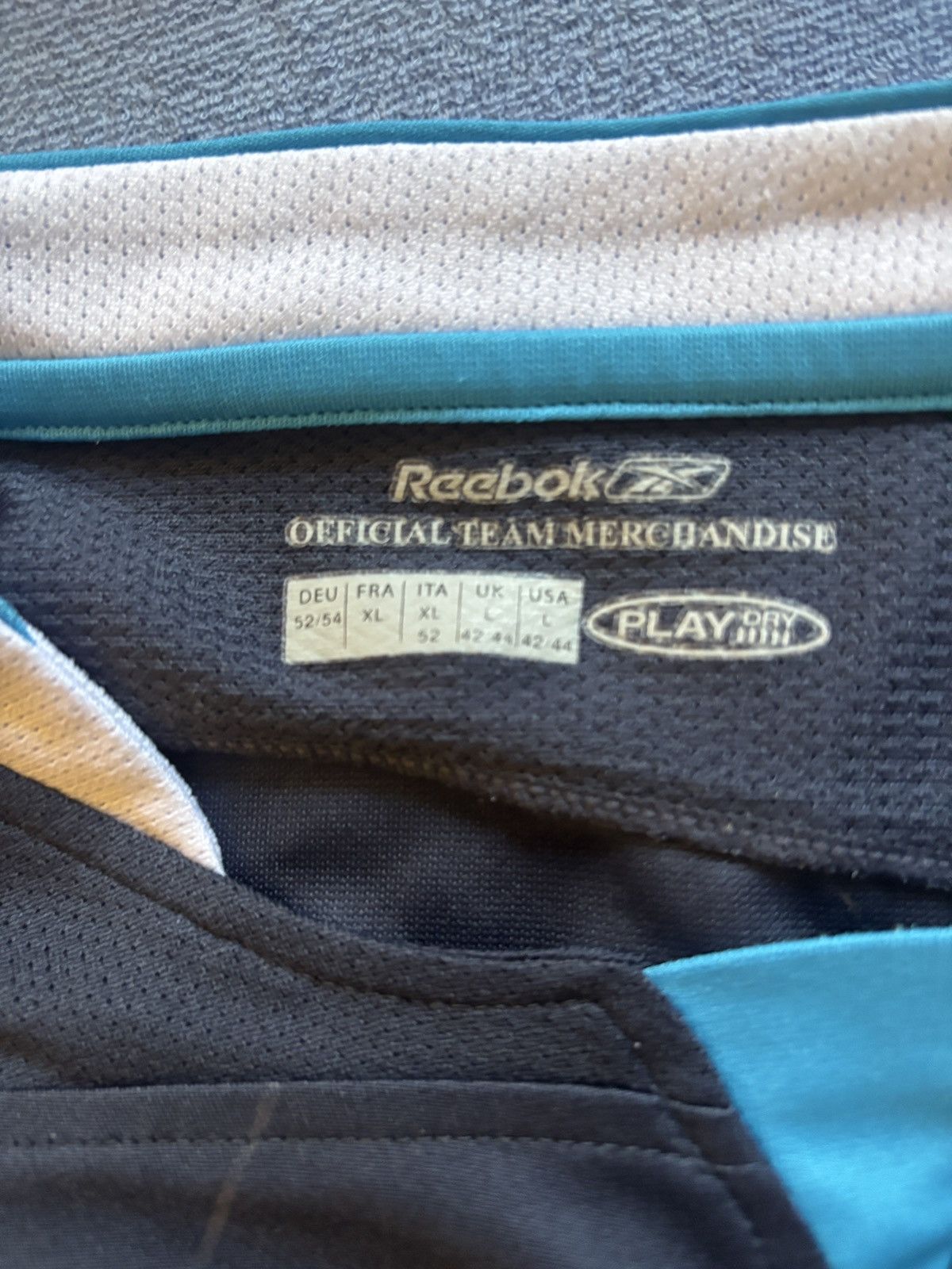 Reebok Manchester city 2005/06 away shirt Size US L / EU 52-54 / 3 - 5 Thumbnail