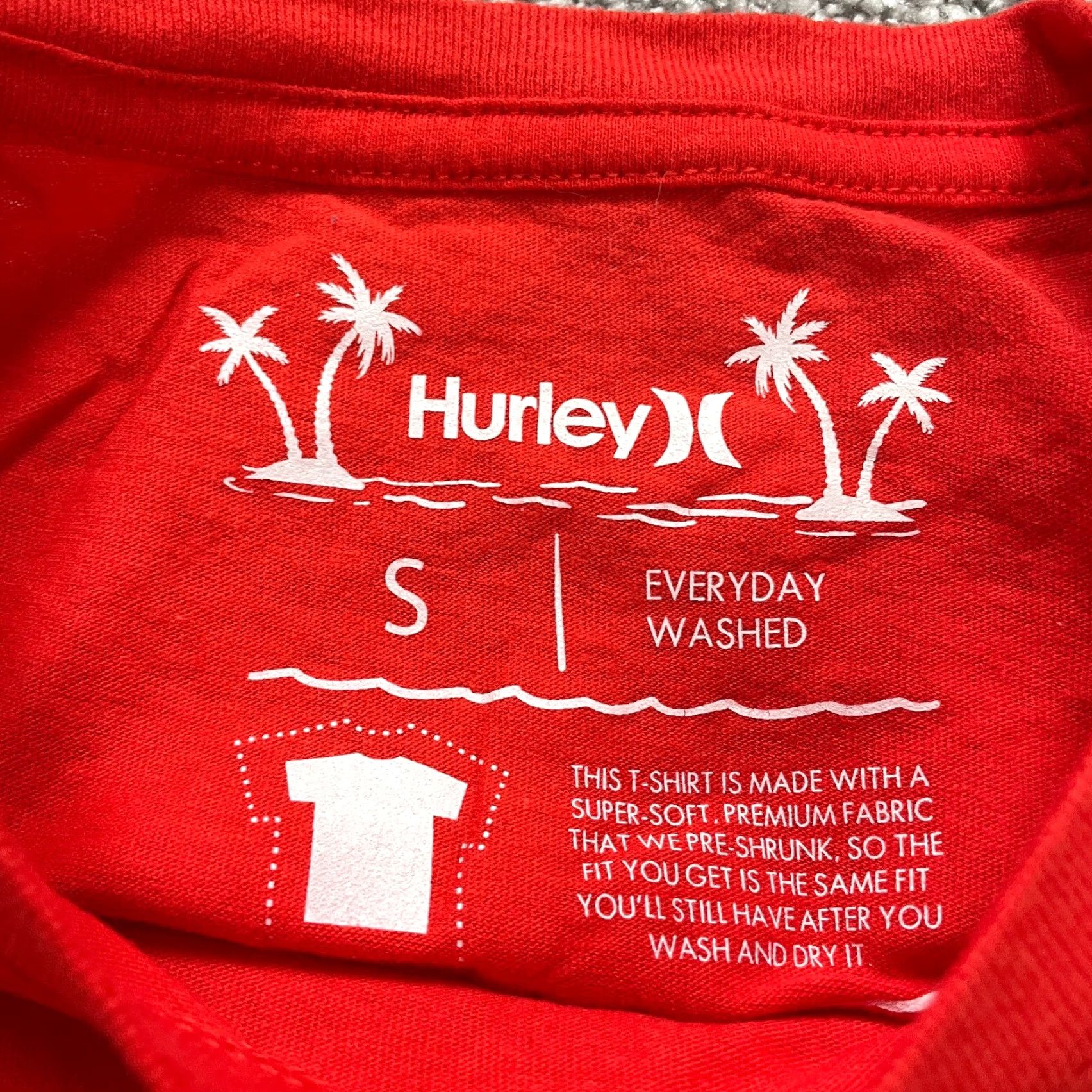 Hurley Hurley Basic Tee T-Shirt Men S Red Crew Neck Short Sleeve Top NWT New Size US S / EU 44-46 / 1 - 5 Thumbnail