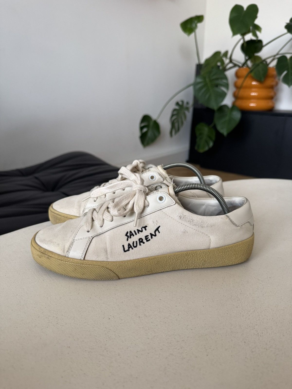 Saint Laurent Paris Saint Laurent Low Top Distressed Logo Designer Sneakers Rare Size US 6.5 / EU 39-40 - 3 Thumbnail