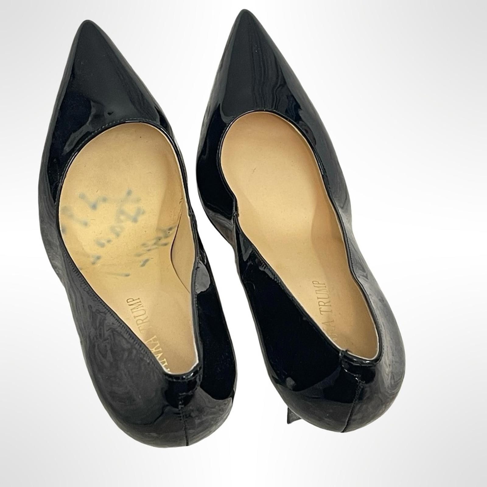 Other Ivanka Trump pointed toe Black Leather Pumps in size 7 Size US 7 / IT 37 - 6 Thumbnail