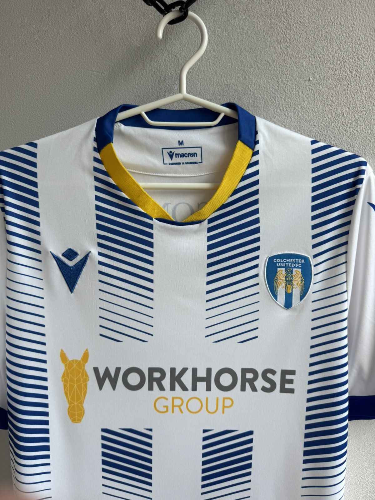 Macron COLCHESTER UNITED FC 2023 2024 Football Soccer jersey Shirt Size US L / EU 52-54 / 3 - 3 Thumbnail