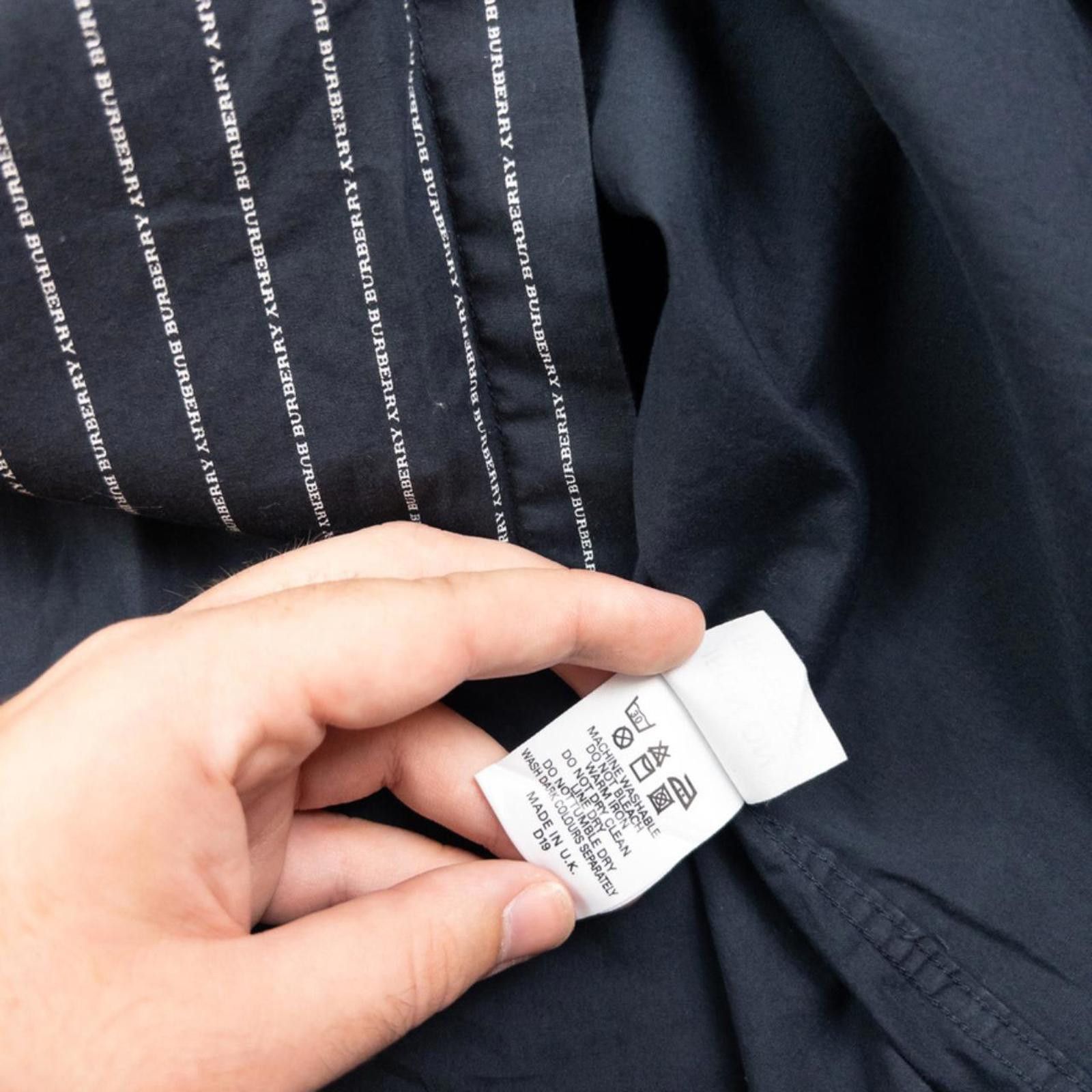 Burberry Vintage Burberry Text Stripe Long Sleeve Button Up Shirt L Size US L / EU 52-54 / 3 - 6 Thumbnail