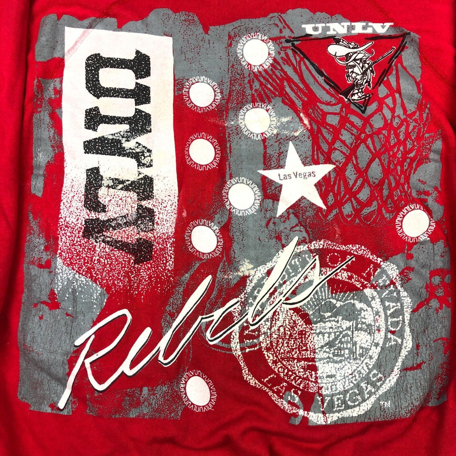 Vintage UNLV Las Vegas Rebels Stamp Logo Red Sweater Size Large L Size US L / EU 52-54 / 3 - 3 Thumbnail