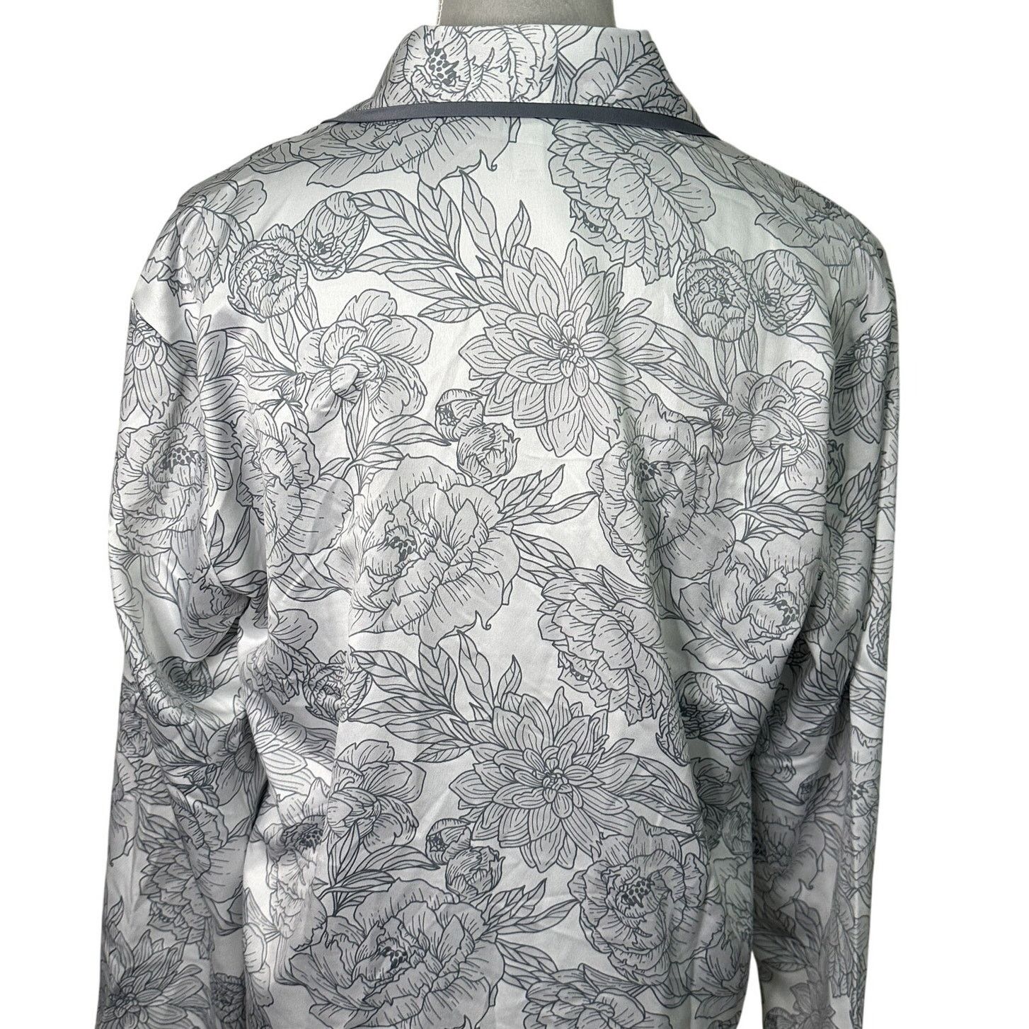 Nordstrom Nordstrom Rack Women's Gray/White Floral Satin Sleep Shirt M Size M / US 6-8 / IT 42-44 - 5 Thumbnail