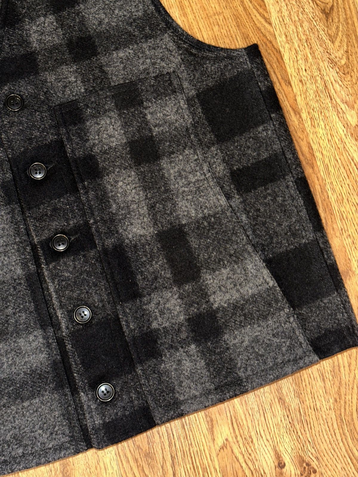 Filson Vintage CC Filson Vest 40 Grey Mackinaw Virgin Wool Plaid Size US M / EU 48-50 / 2 - 2 Thumbnail