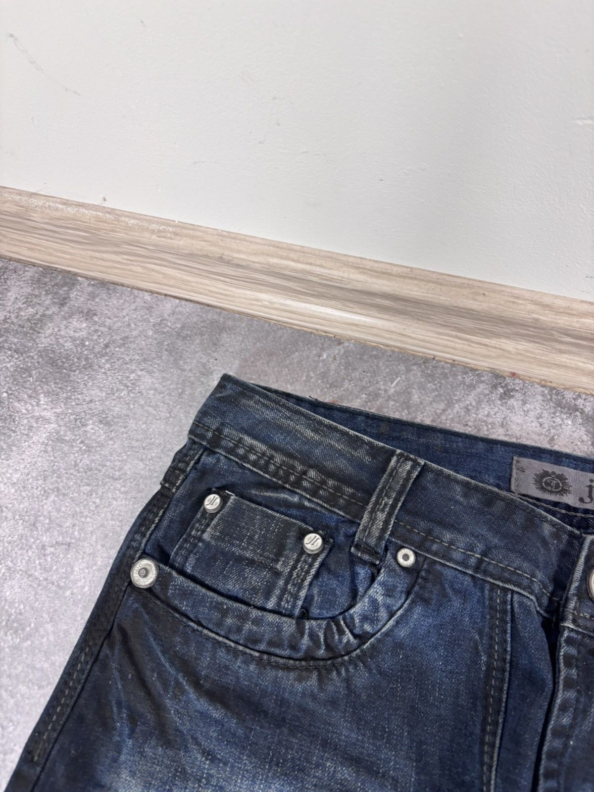 Japanese Brand Vintage Justing Y2K Dark Blue Faded Wash Denim Jeans Size US 32 / EU 48 - 6 Thumbnail