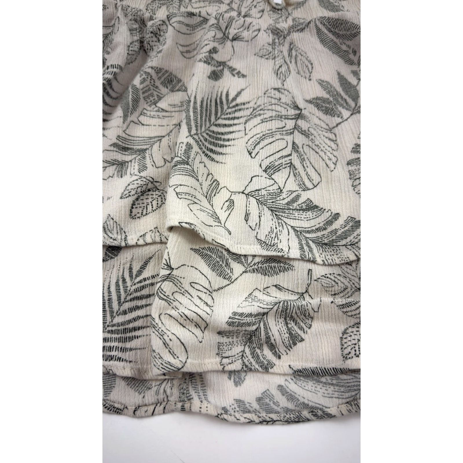 Vintage Paper Crane Skirt Womens Small Cream Black Leaf Print Ruffle Boho Summer Rayon Size 28" / US 6 / IT 42 - 2 Thumbnail