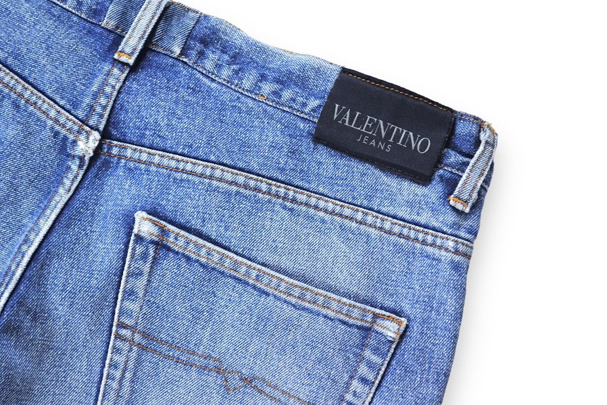 Valentino 90s Vintage Valentino Straight Distressed Blue Jeans Denim Size US 36 / EU 52 - 13 Thumbnail