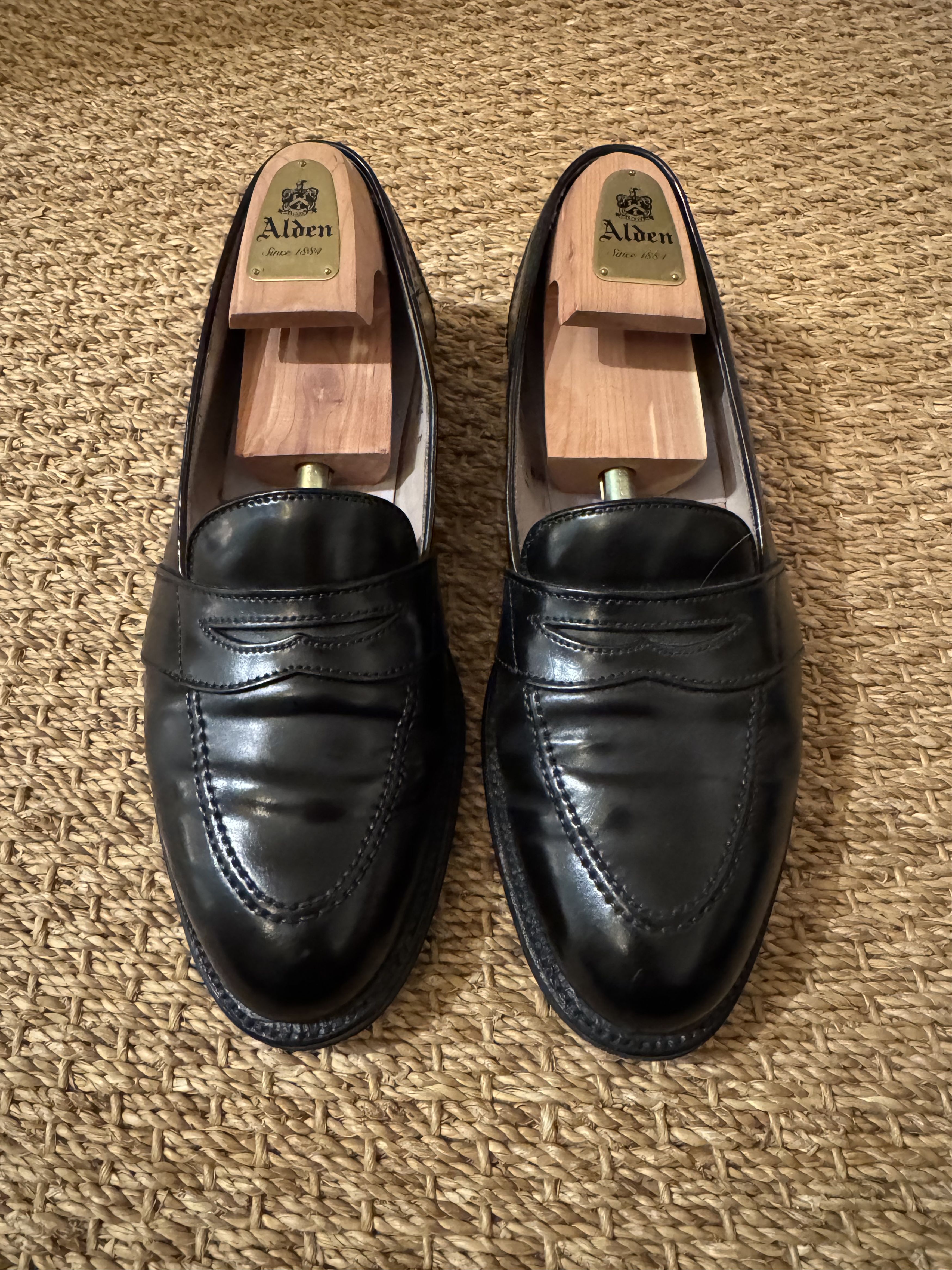 Alden 6845 Shell Full Strap Loafer - Black