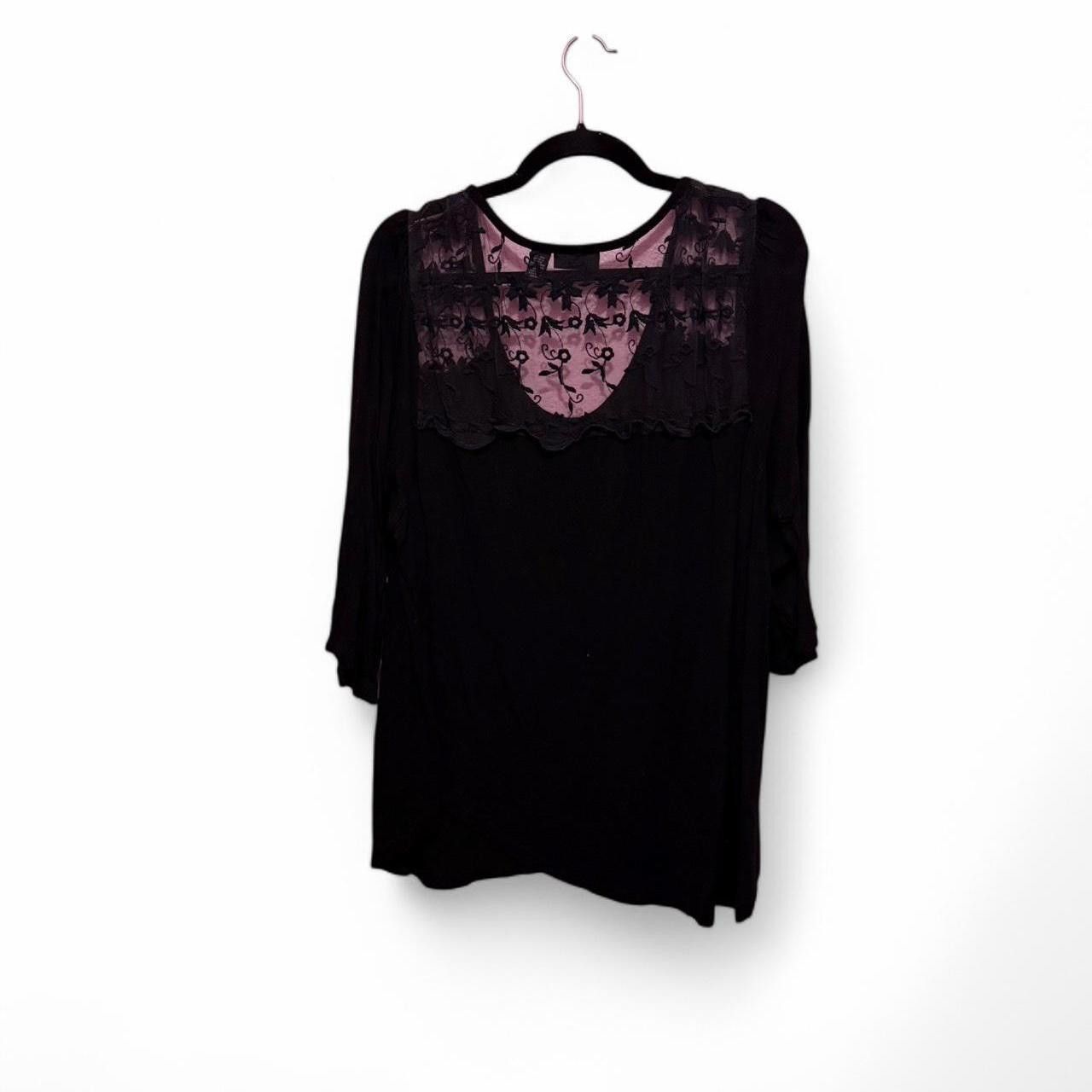 Designer Chic Black Blouse with Lace Details Size M / US 6-8 / IT 42-44 - 2 Thumbnail