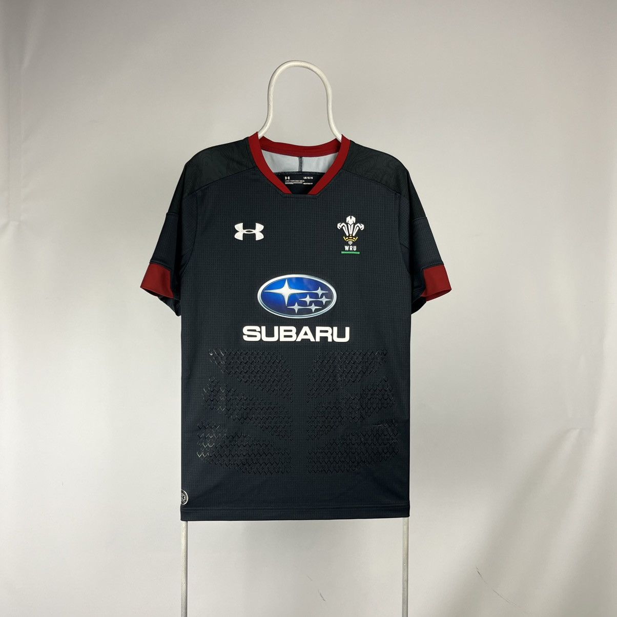 Under Armour Wales Jersey Rugby Union 2018/2019 Away Under Armour Shirt Size US L / EU 52-54 / 3 - 1 Thumbnail