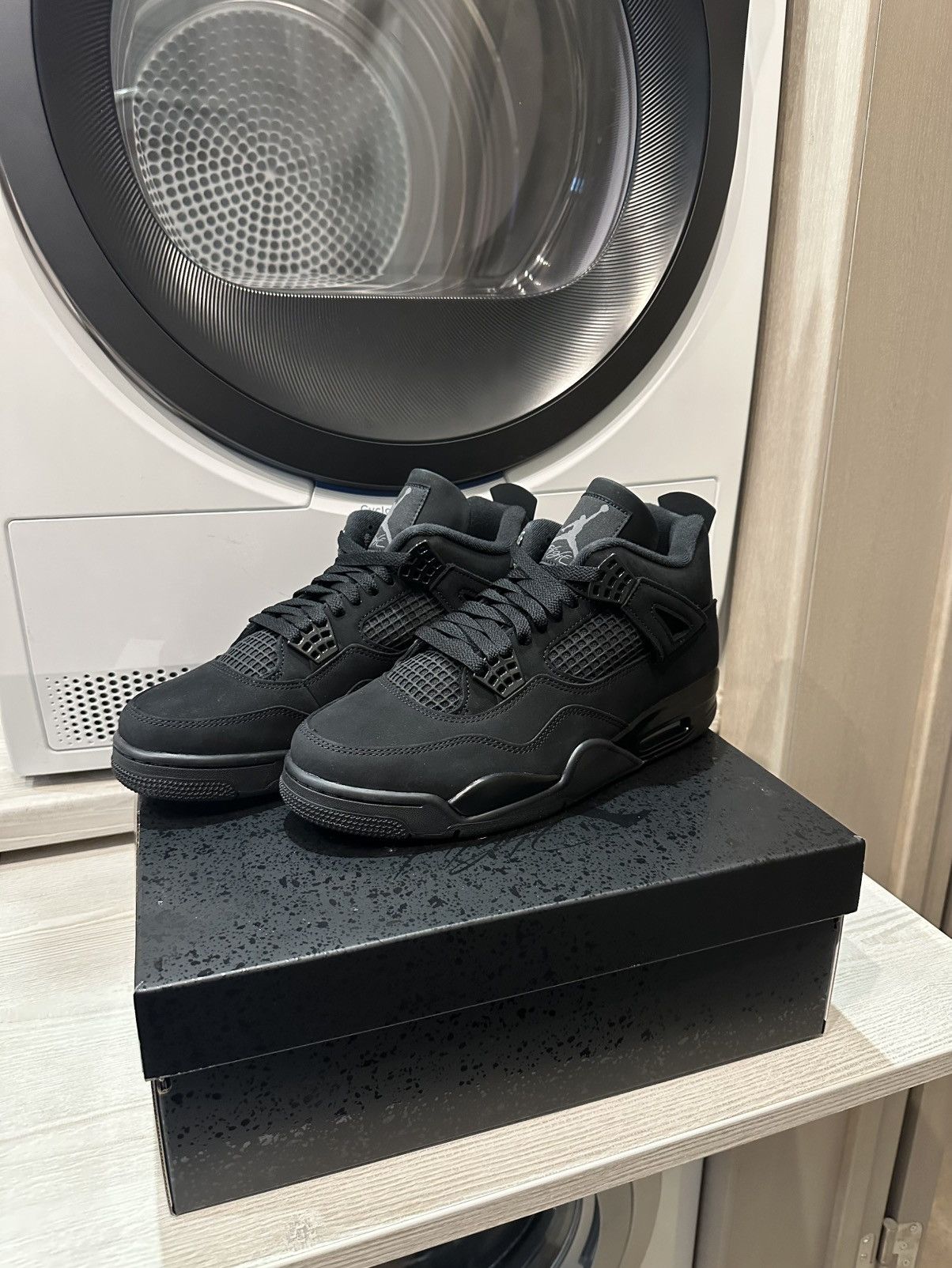 Jordan Brand jordan 4 black cat Size US 10.5 / EU 43-44 - 1 Thumbnail