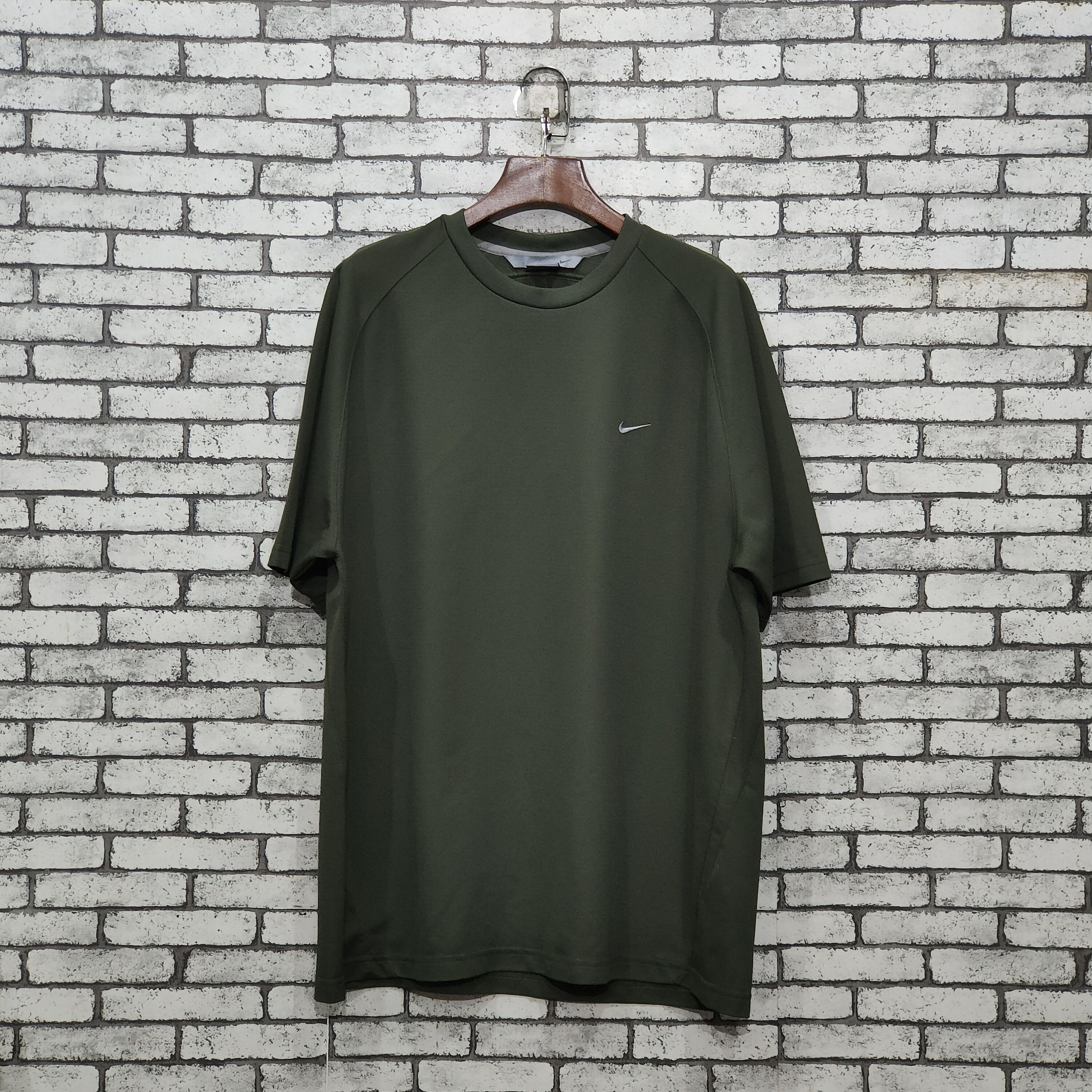Nike 🔥Nike sportswear t-shirt Size US L / EU 52-54 / 3 - 1 Thumbnail