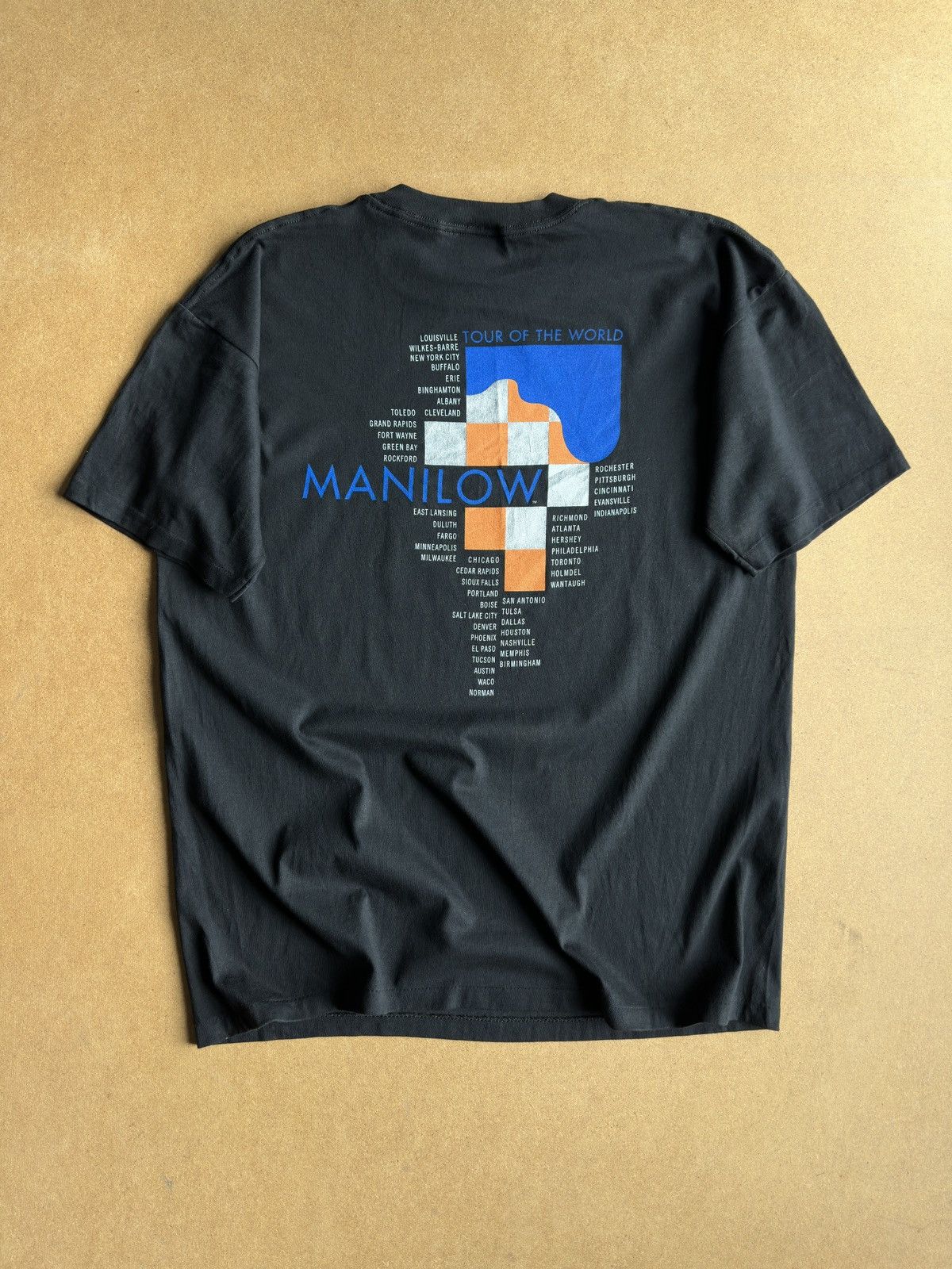 Band Tees Vintage 1997 Barry Manilow Winterland Single Stitch Tour Tee Size US XL / EU 56 / 4 - 2 Thumbnail