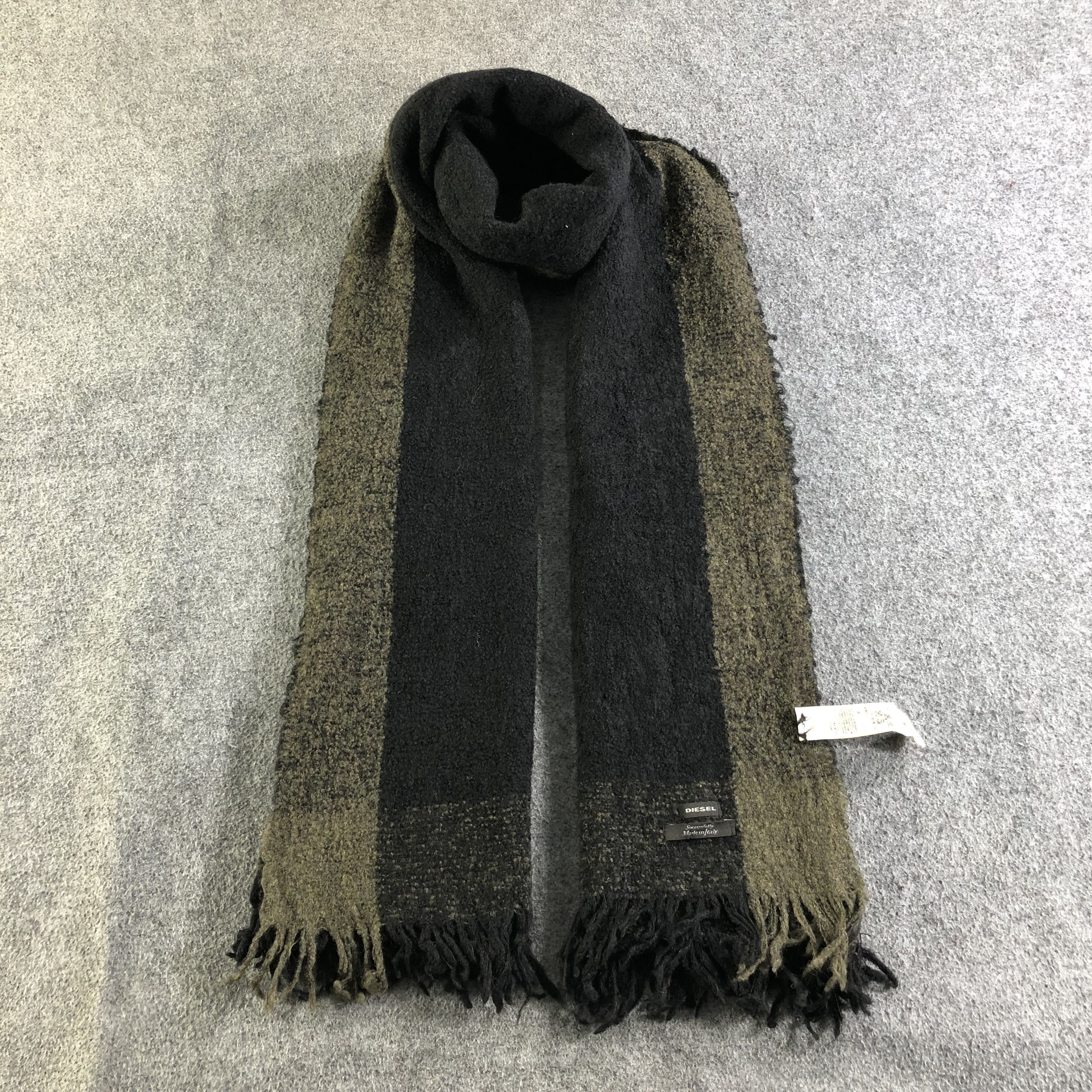 Diesel Diesel Wool Scarf Muffler Neckwear V1892 Size ONE SIZE - 1 Thumbnail