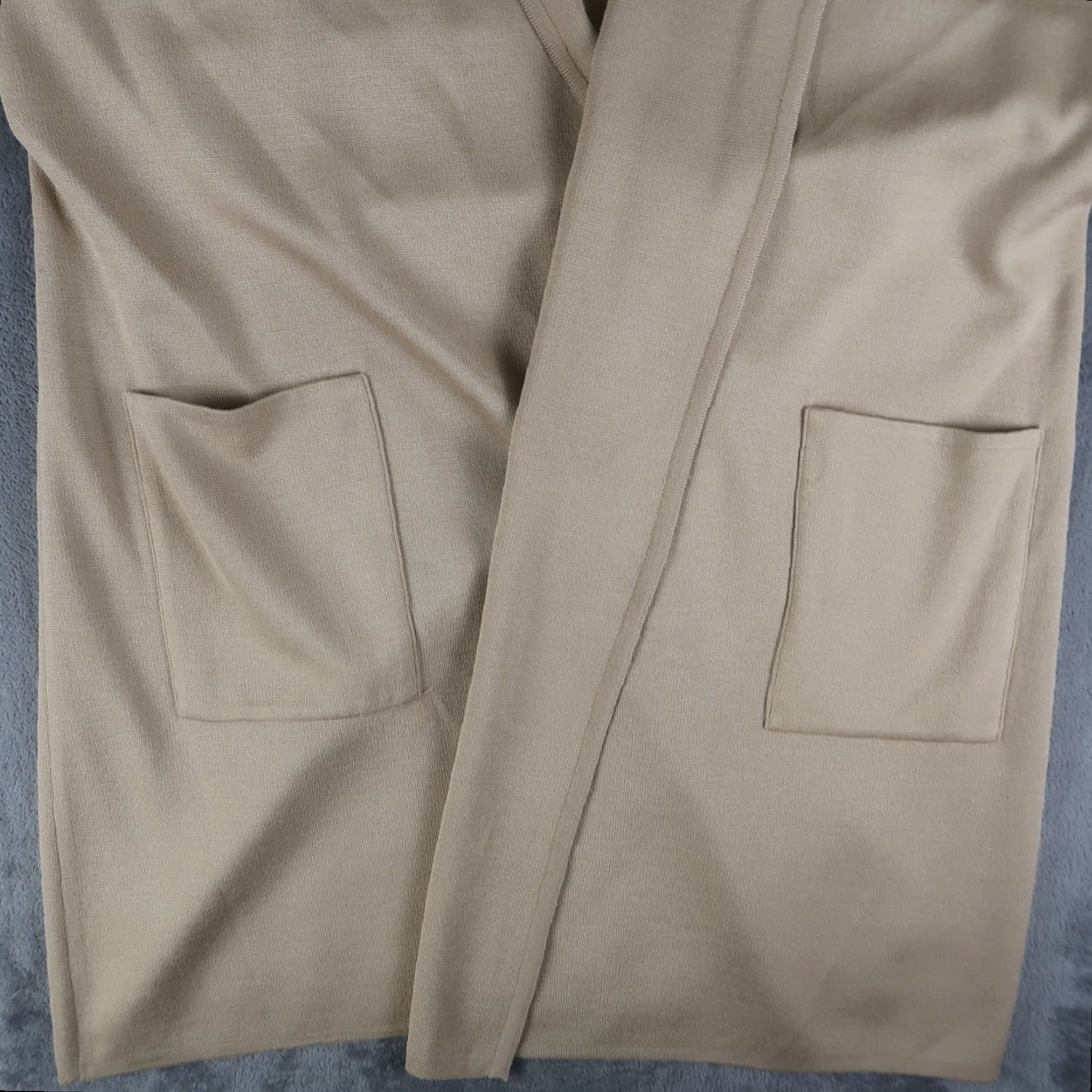 St. John St. John Cardigan Vest Sweater Open Collar Tan Size M Medium Womens Knit Open Collar Cardigan Tan Vintage: No Features: Open Size M / US 6-8 / IT 42-44 - 5 Thumbnail