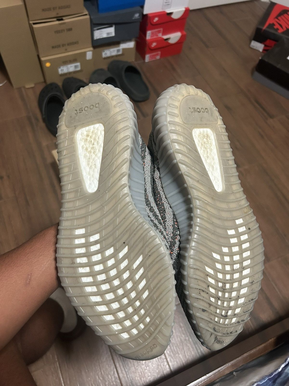 Yeezy Yeezy Boost 350 V2 Beluga Reflective Size US 11.5 / EU 44-45 - 6 Thumbnail