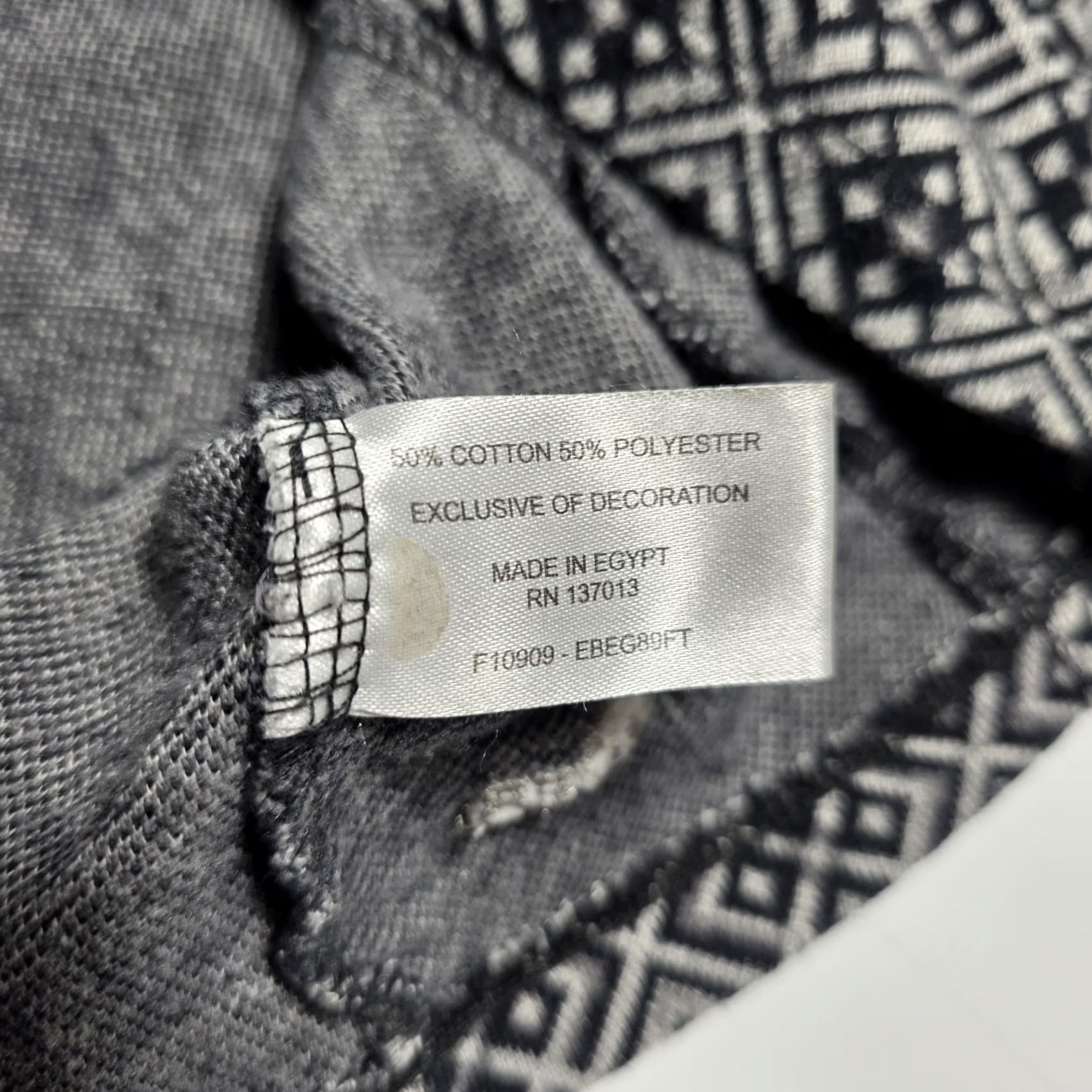 Eddie Bauer Eddie Bauer 1/4 Zip Top Women's Gray Black Diamond Geometric Long Sleeve Small Size S / US 4 / IT 40 - 6 Thumbnail