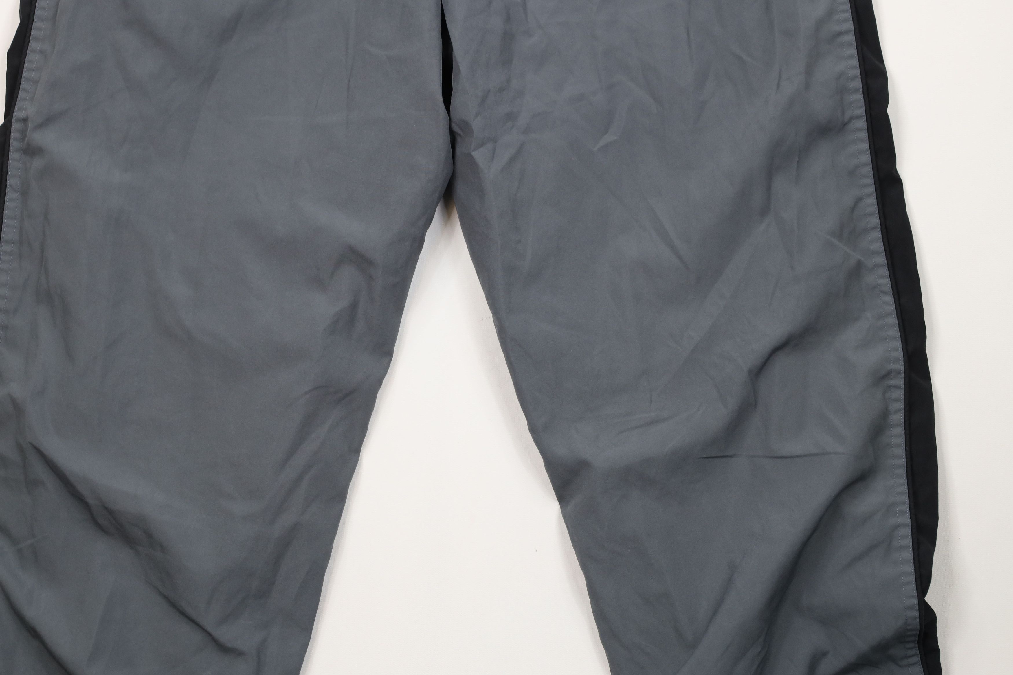 Champion Vintage 90s Champion Block Wide Leg Windbreaker Pants Gray Size US 36 / EU 52 - 13 Thumbnail