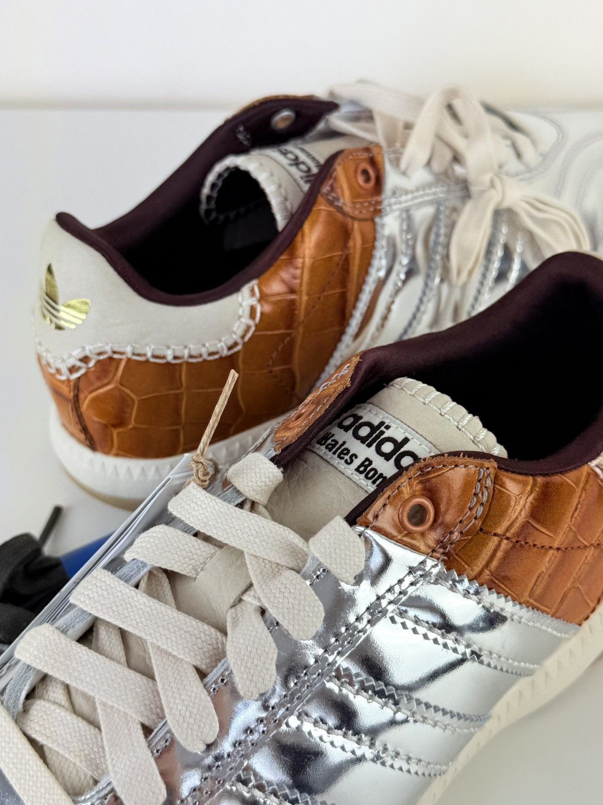 Adidas × Wales Bonner ADIDAS X WALES BONNER SAMBA METALLIC Sneakers IH5777 Size US 9 / EU 42 - 8 Thumbnail