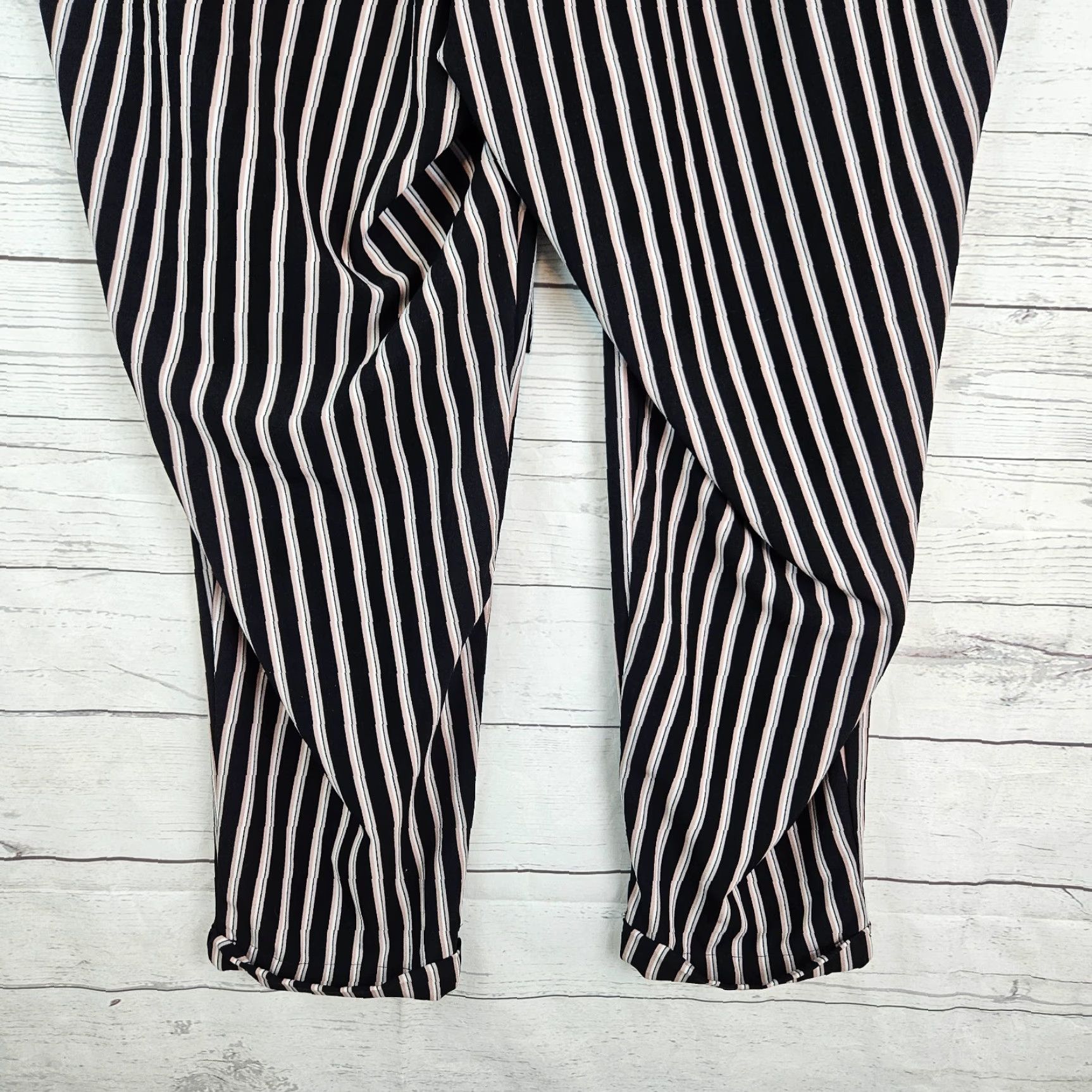 Torrid Torrid Womens Ankle Pants Pants High Rise Striped Cuffed Belt Black Pink Stripe 2X Plus Size Size 40" / US 18 - 5 Thumbnail
