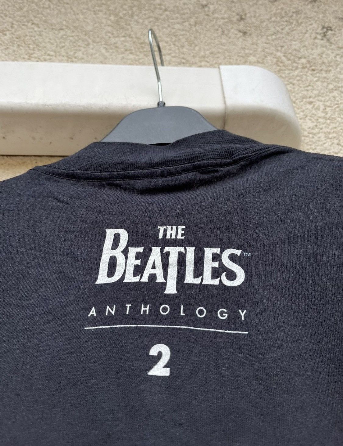 Band Tees The Beatles Anthology 1998 licence vintage Band Tee 90s Size US XL / EU 56 / 4 - 7 Thumbnail