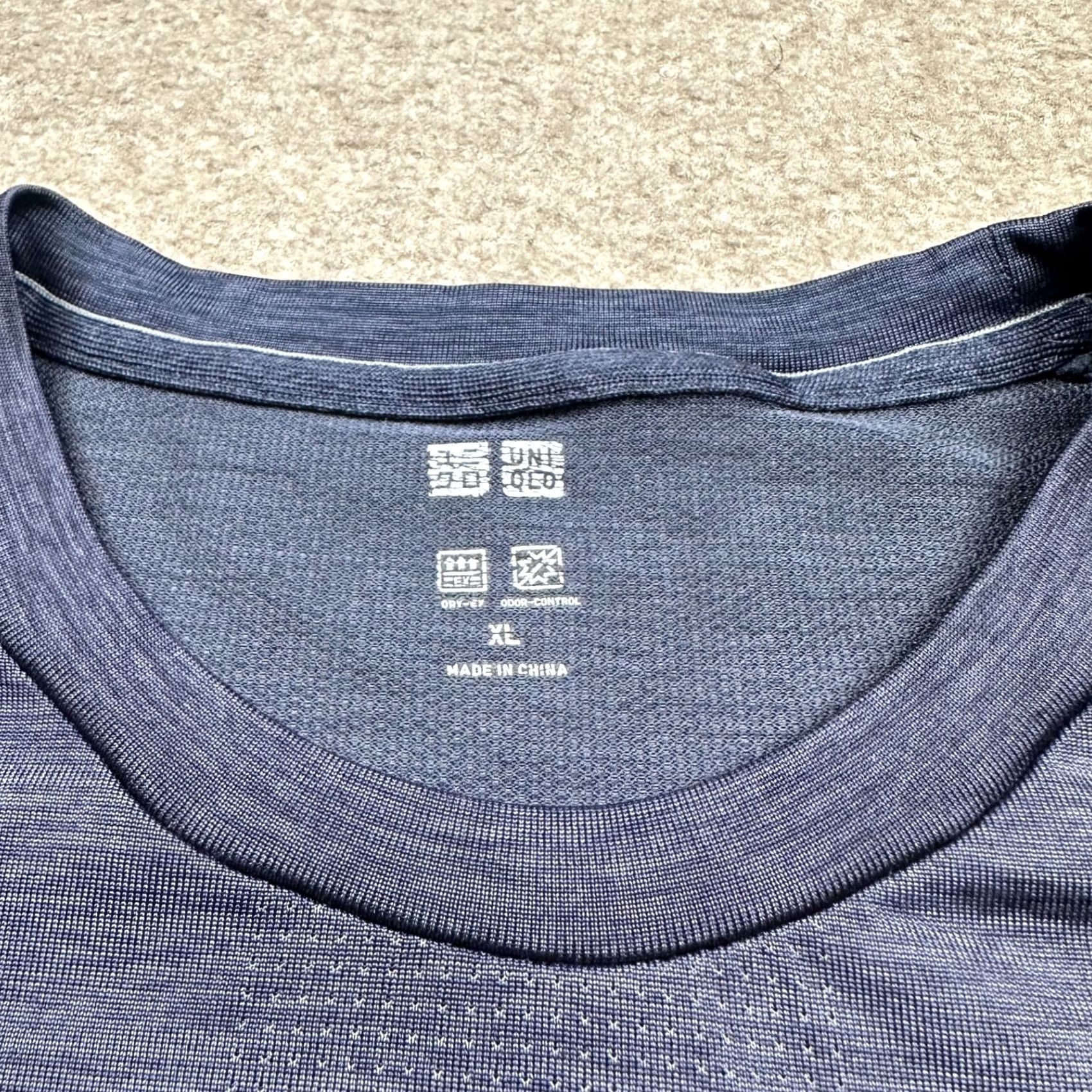 Uniqlo Uniqlo Shirt Size XL Blue Men's Active Wear Lightweight Performance Short Sleeve Size US XL / EU 56 / 4 - 2 Thumbnail