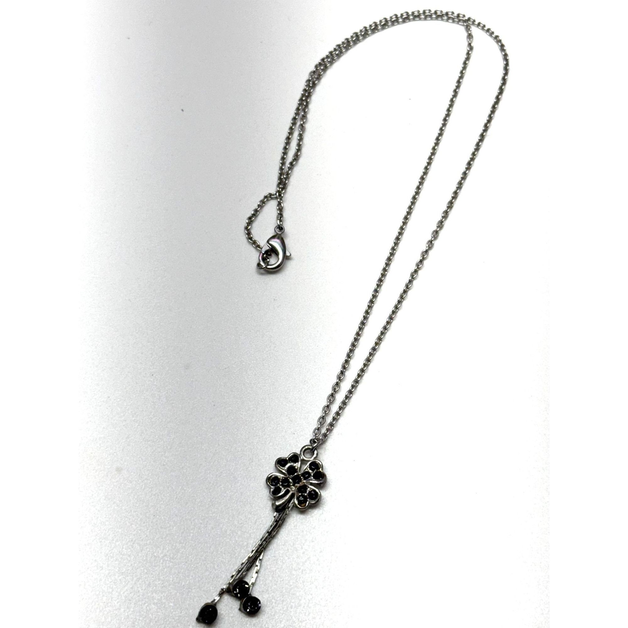 Vintage Vintage silver lucky clover rhinestone charm necklace Size ONE SIZE - 3 Thumbnail