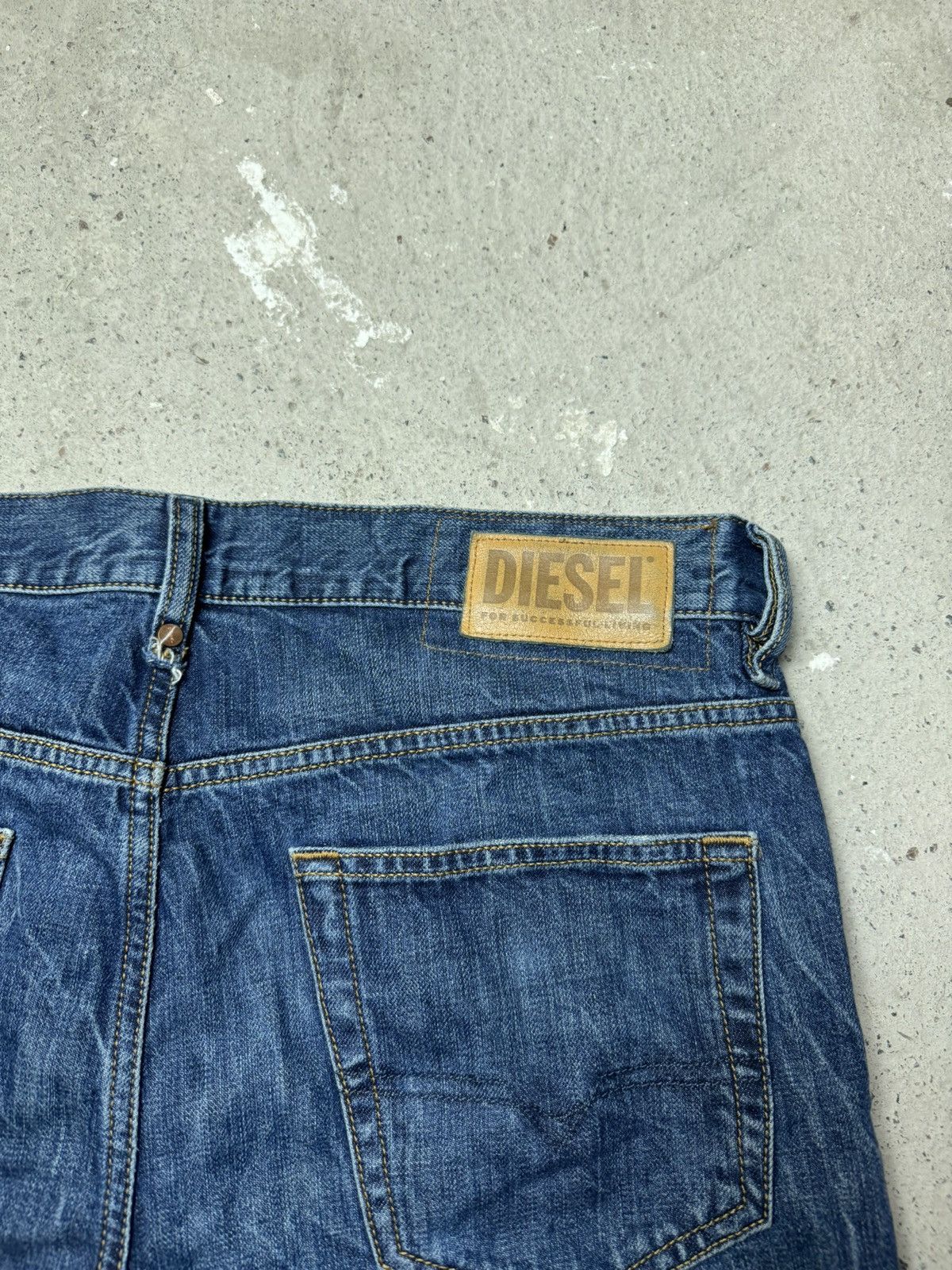 Diesel × Vintage Vintage Y2K Diesel Embroidered Logo Pocket Denim Jeans Pants Size US 32 / EU 48 - 14 Thumbnail