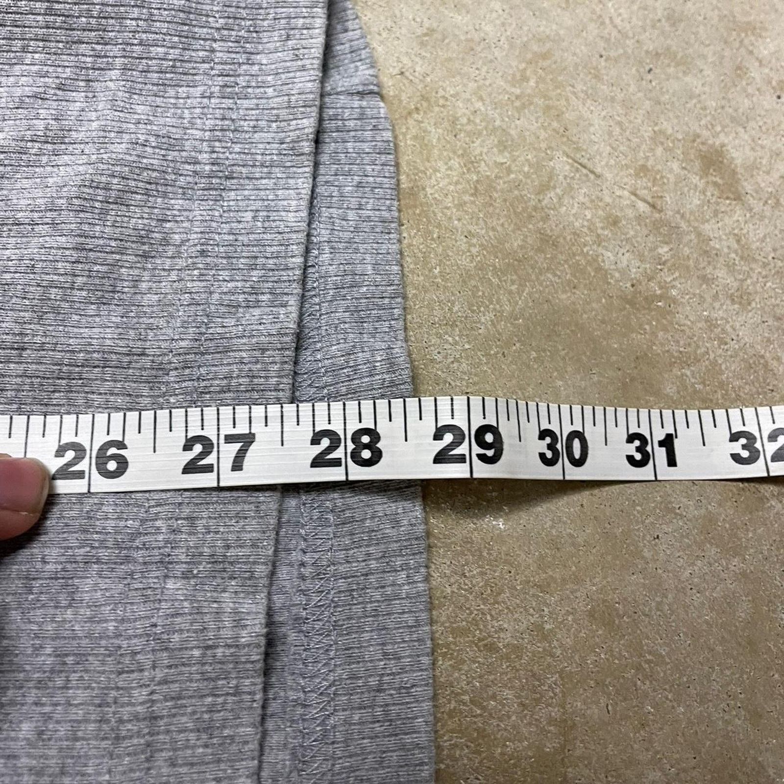 Old Navy Old Navy grey tee with embroidered logo Size L Size US L / EU 52-54 / 3 - 4 Thumbnail
