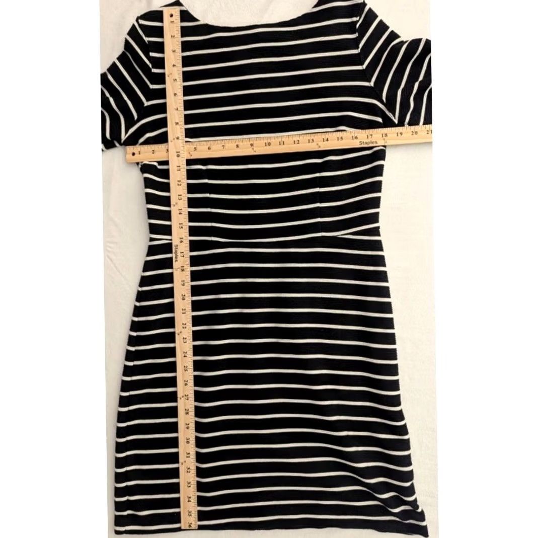 Old Navy Old Navy Black & White Striped Dress Womens L Shift Boat Neck Long Sleeve Knit Cotton Blend Business Casual Workwear Nautical Classic Mod Size L / US 10 / IT 46 - 4 Thumbnail