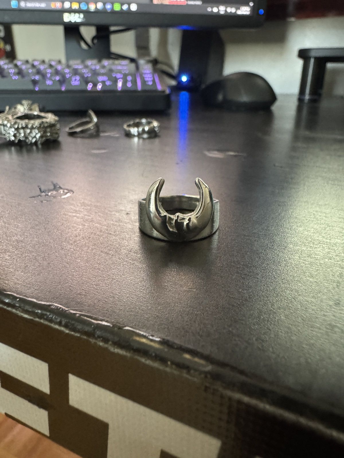 Jewelry Hard Jewelry Luna Ring Size 7 Size ONE SIZE - 1 Preview