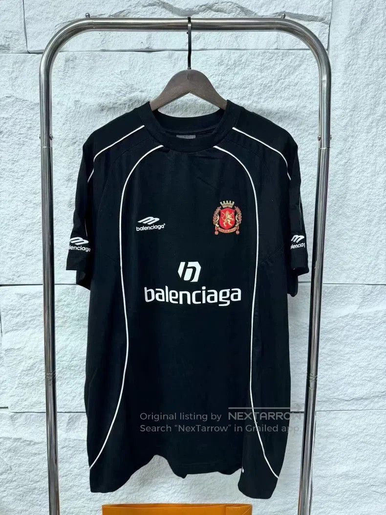 Balenciaga Balenciaga 3b Manchester United Short Sleeve. Size US S / EU 44-46 / 1 - 1 Thumbnail