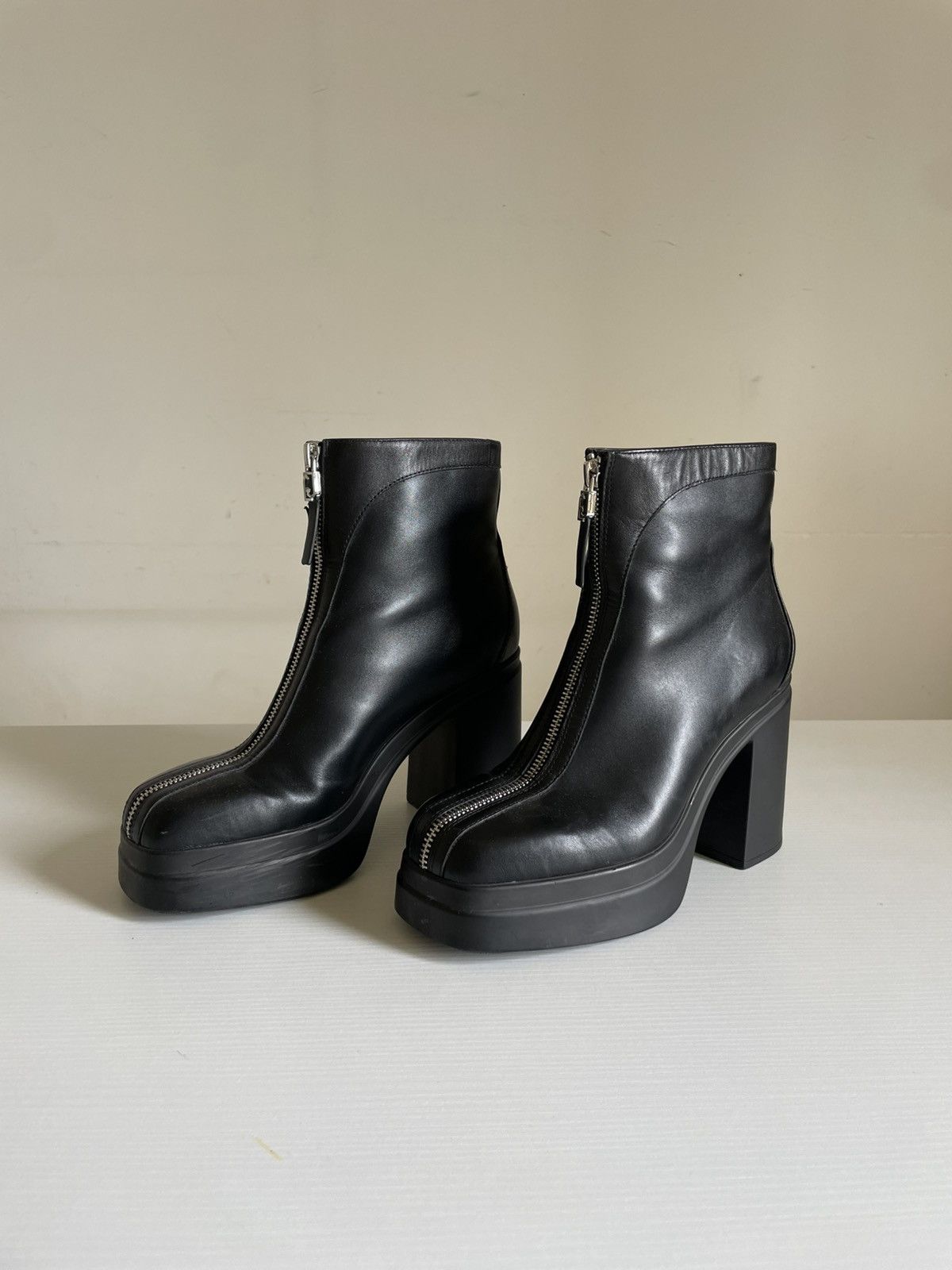 Liu Jo Liu No Ankle Boots Size US 7 / IT 37 - 1 Thumbnail