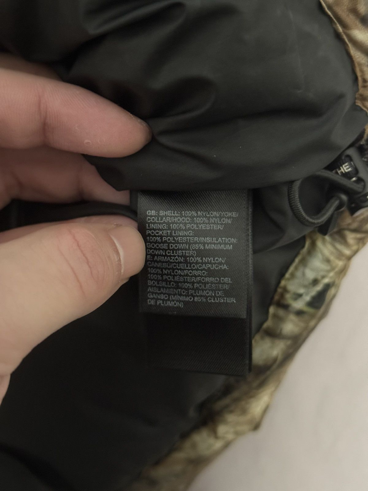 Supreme × The North Face Supreme tnf the north face leaves nuptse Jacket Size US L / EU 52-54 / 3 - 5 Thumbnail