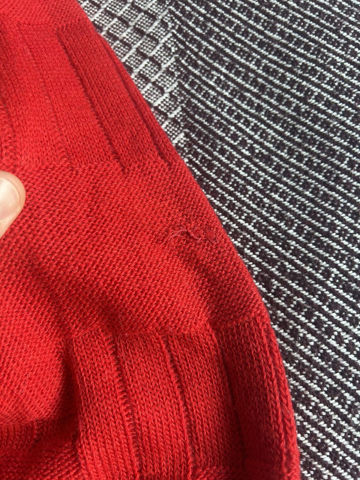 Lacoste Vintage Lacoste Chemise Sweater Unisex Red Size 5 Streetwear Size US L / EU 52-54 / 3 - 5 Thumbnail