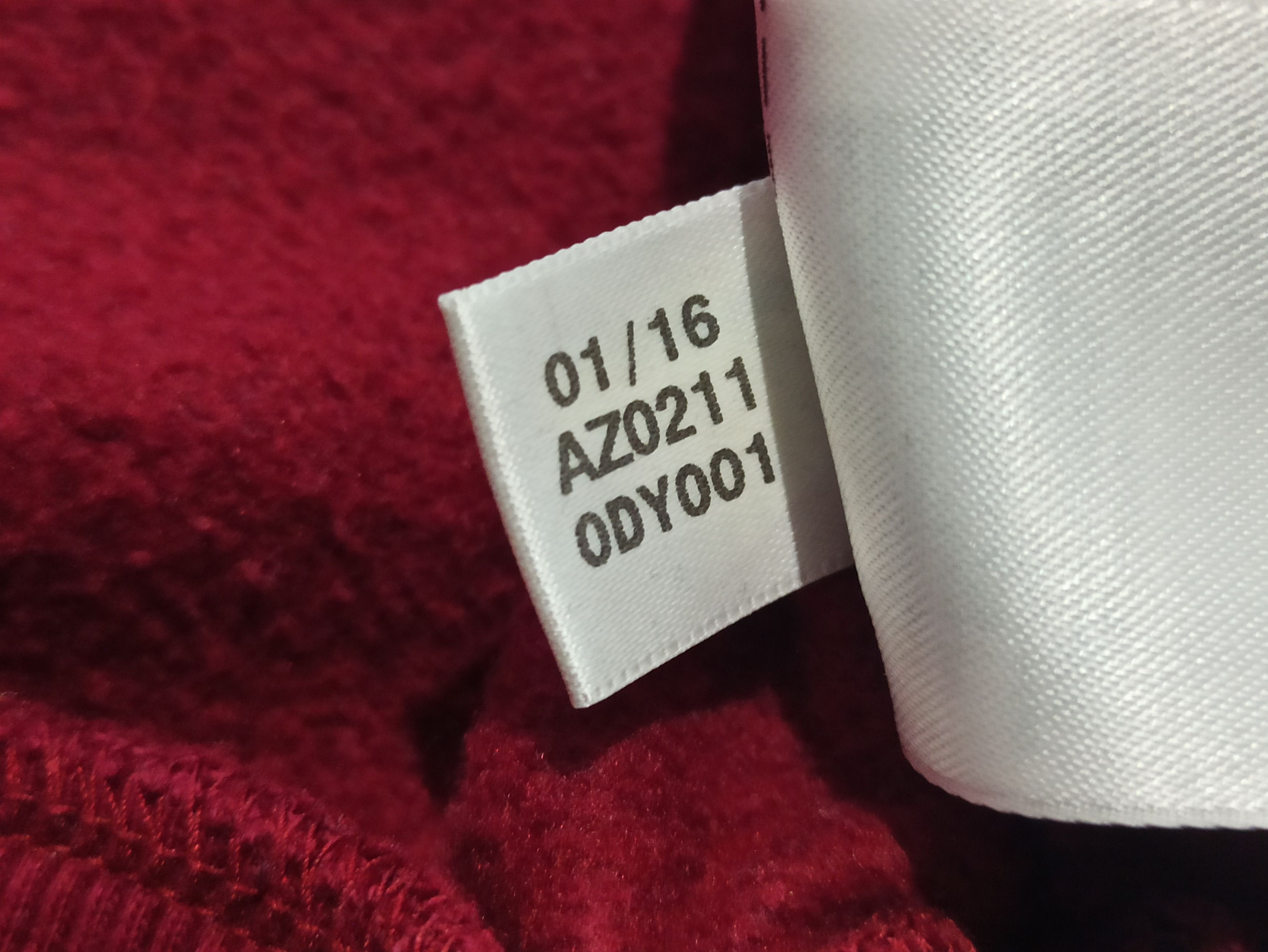 Adidas Adidas Short Sleeve Rare Hoodie Size US L / EU 52-54 / 3 - 6 Thumbnail