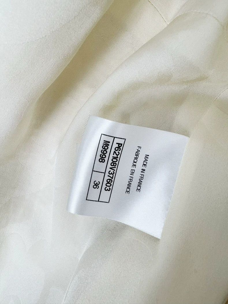 Chanel Chanel White Chain Jacket with Tags -2505 Size S / US 4 / IT 40 - 4 Thumbnail