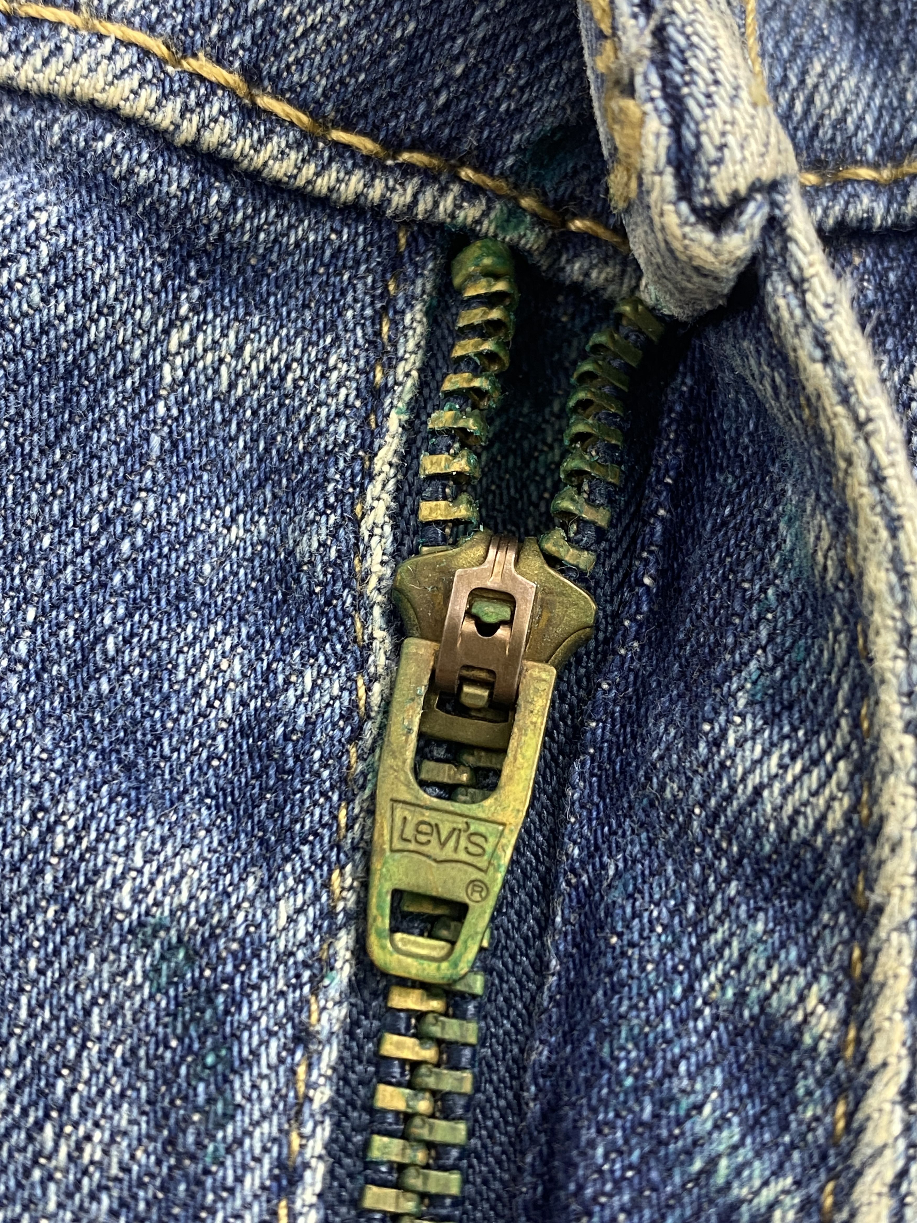 Distressed Vintage Levi's 514 Faded Blue Jeans