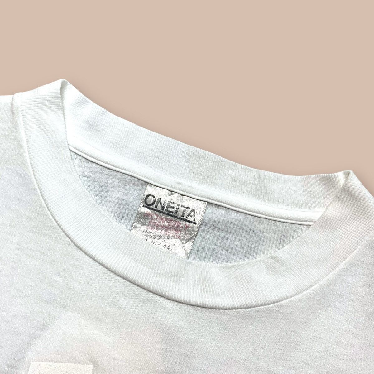 Vintage Vintage 90s 8 Ball Tee Size US L / EU 52-54 / 3 - 9 Thumbnail